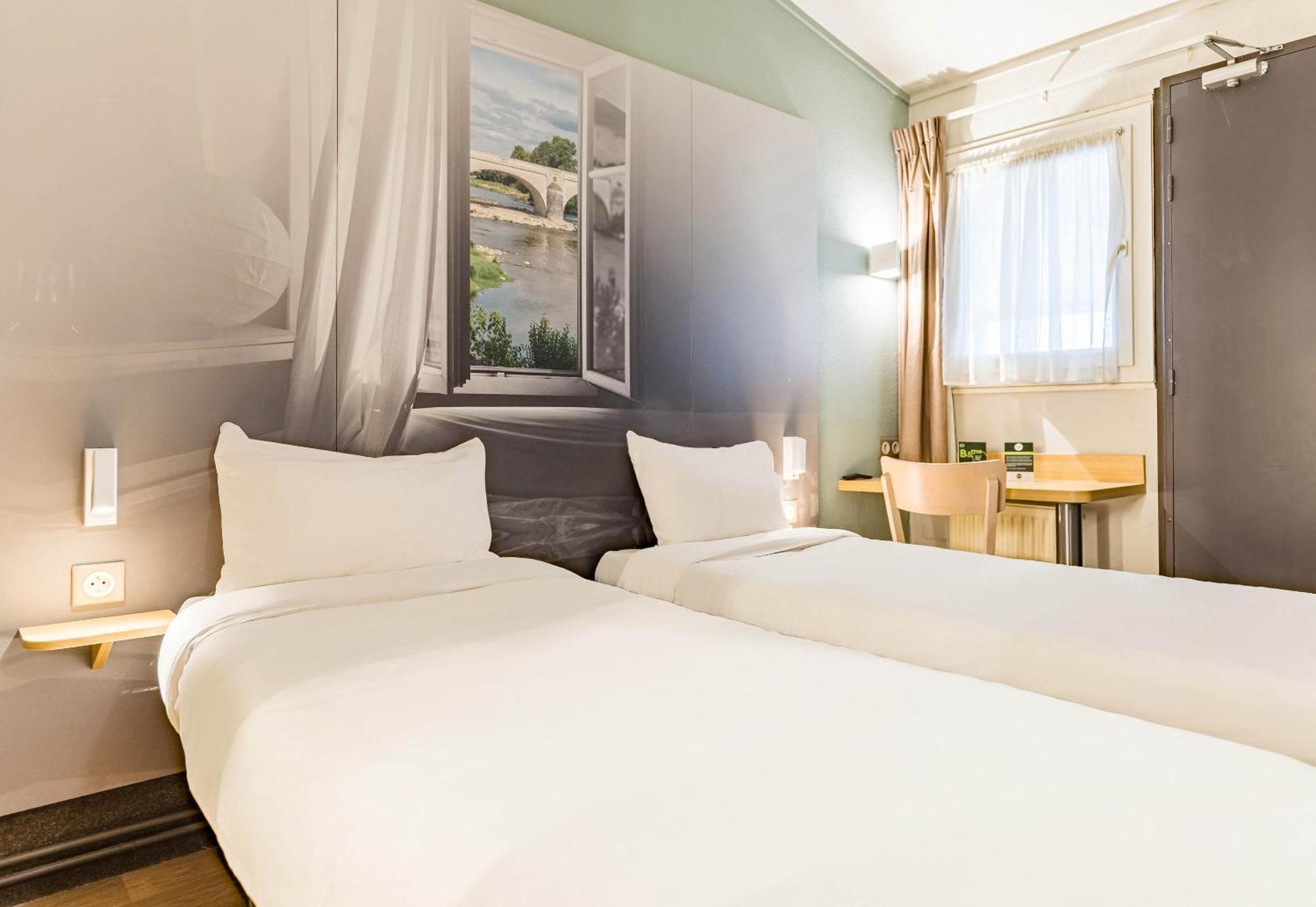Classic Quadruple Room