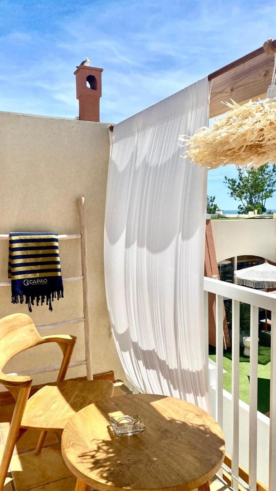 Chambre Double Supérieure - Vue sur Piscine