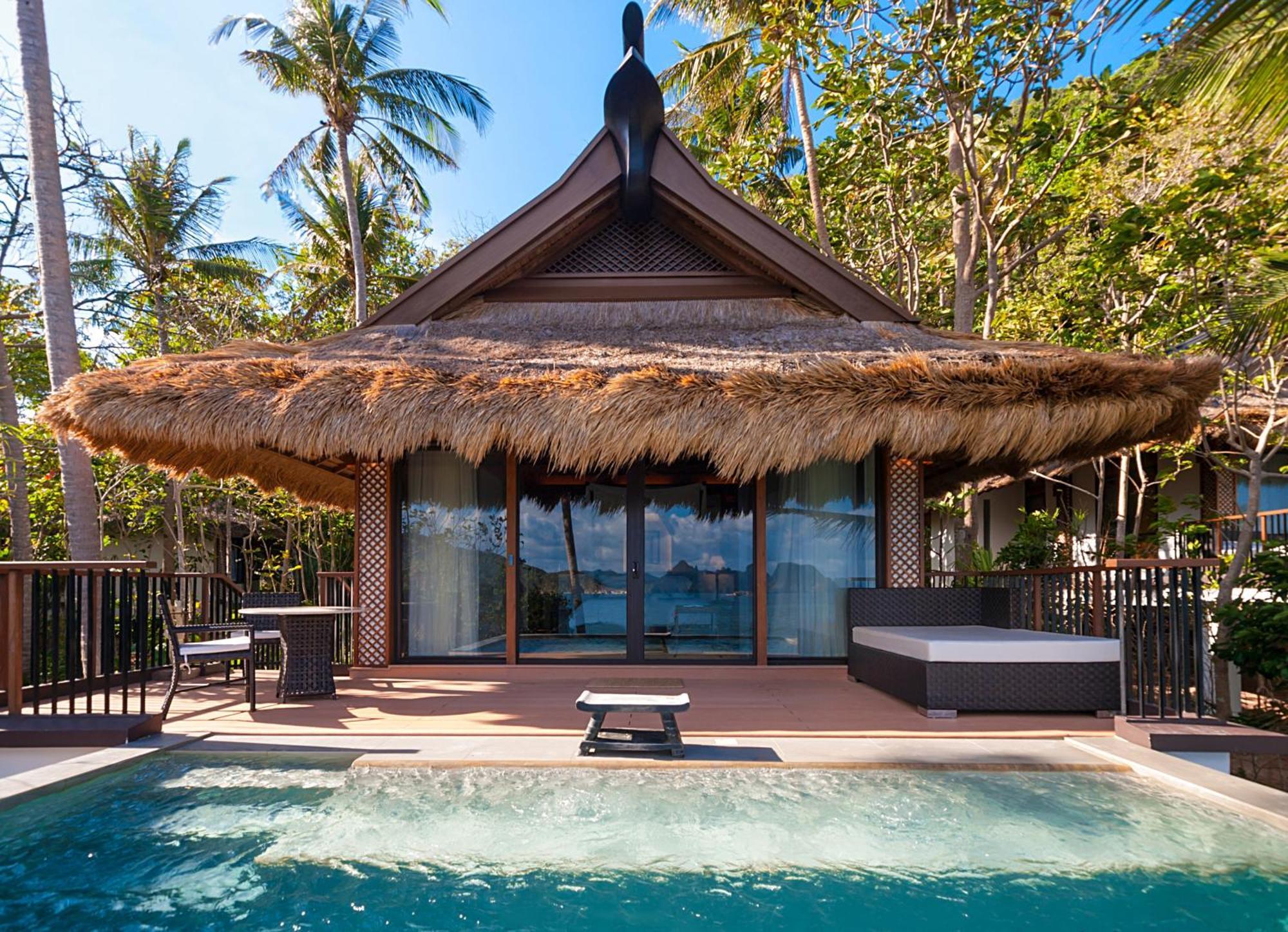 1 King Bed Pool Villa