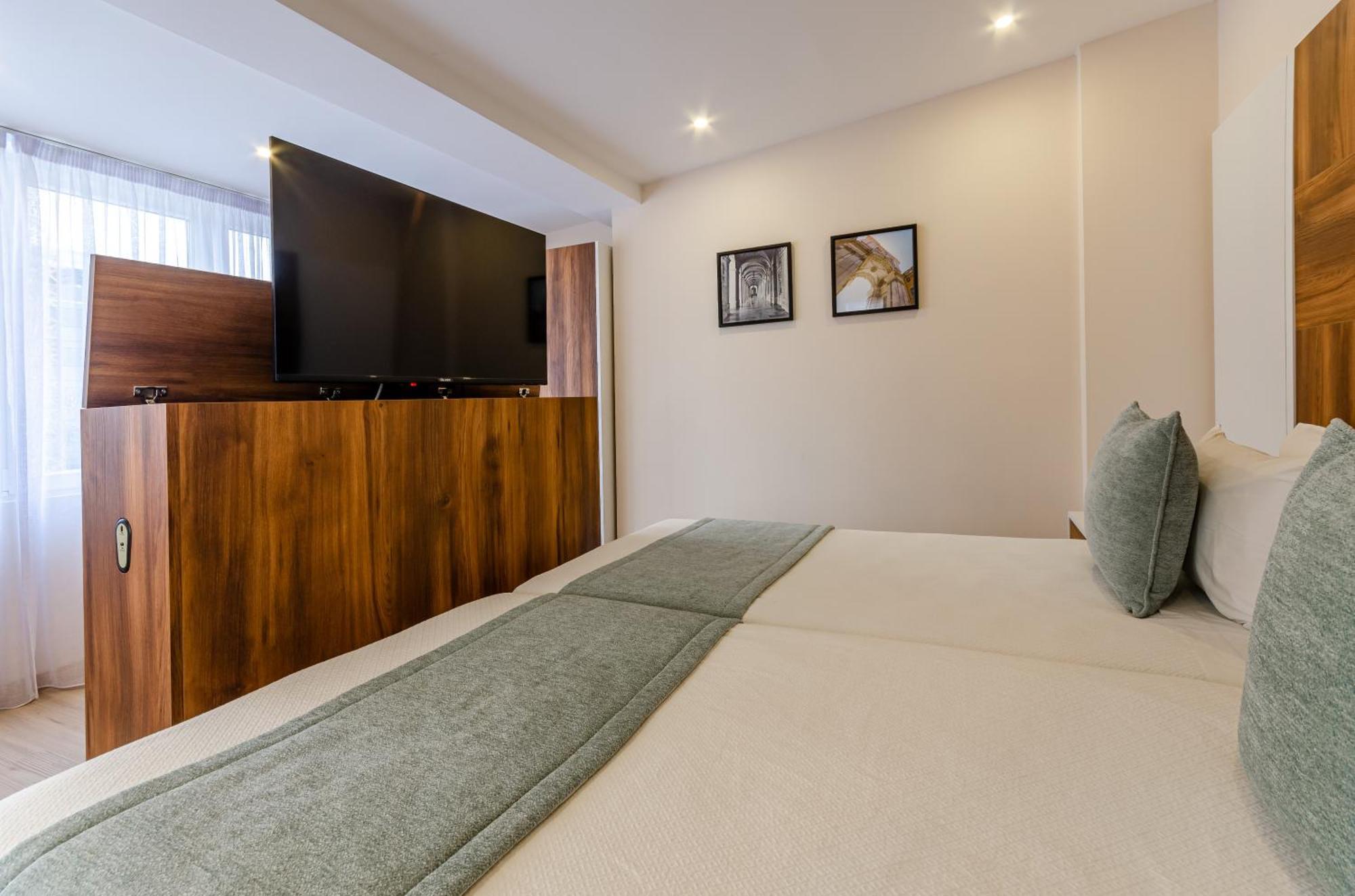 Superior Triple Room