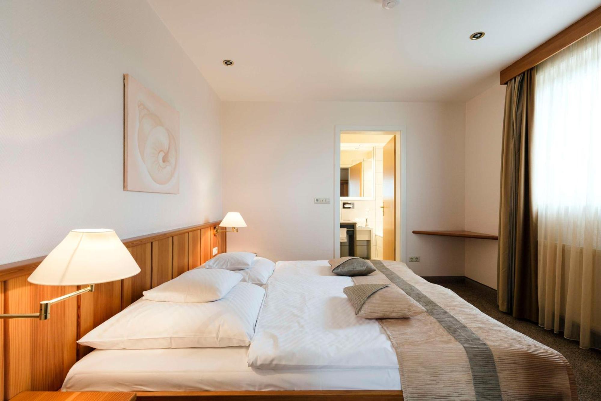 Suite Junior avec 1 Lit Double, Canapé-Lit et Balcon
