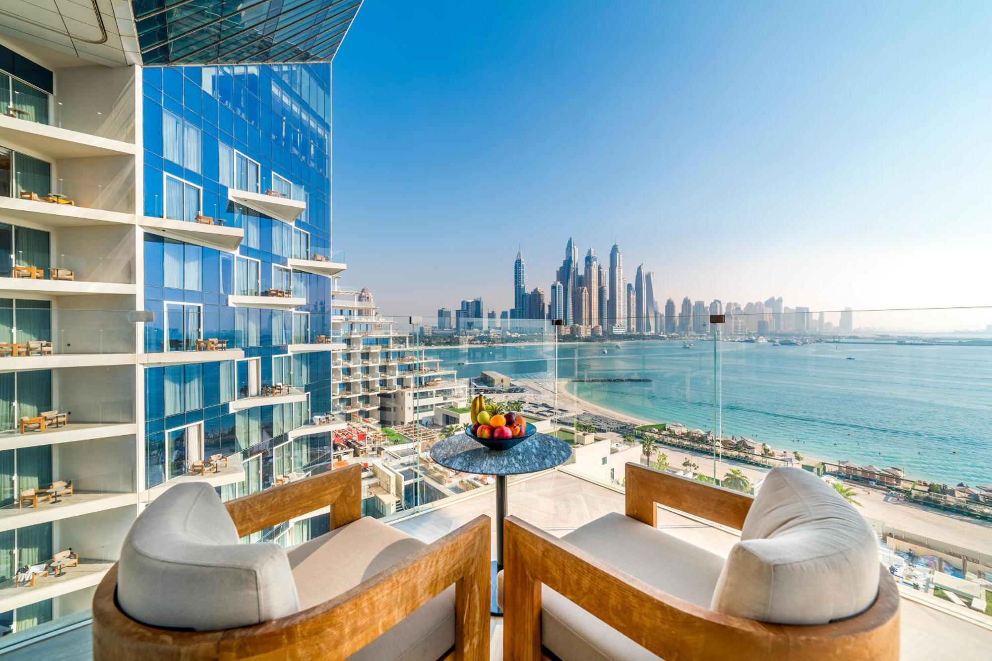 Hébergement Deluxe avec Dîner de Réveillon du Nouvel An - Vue sur Mer