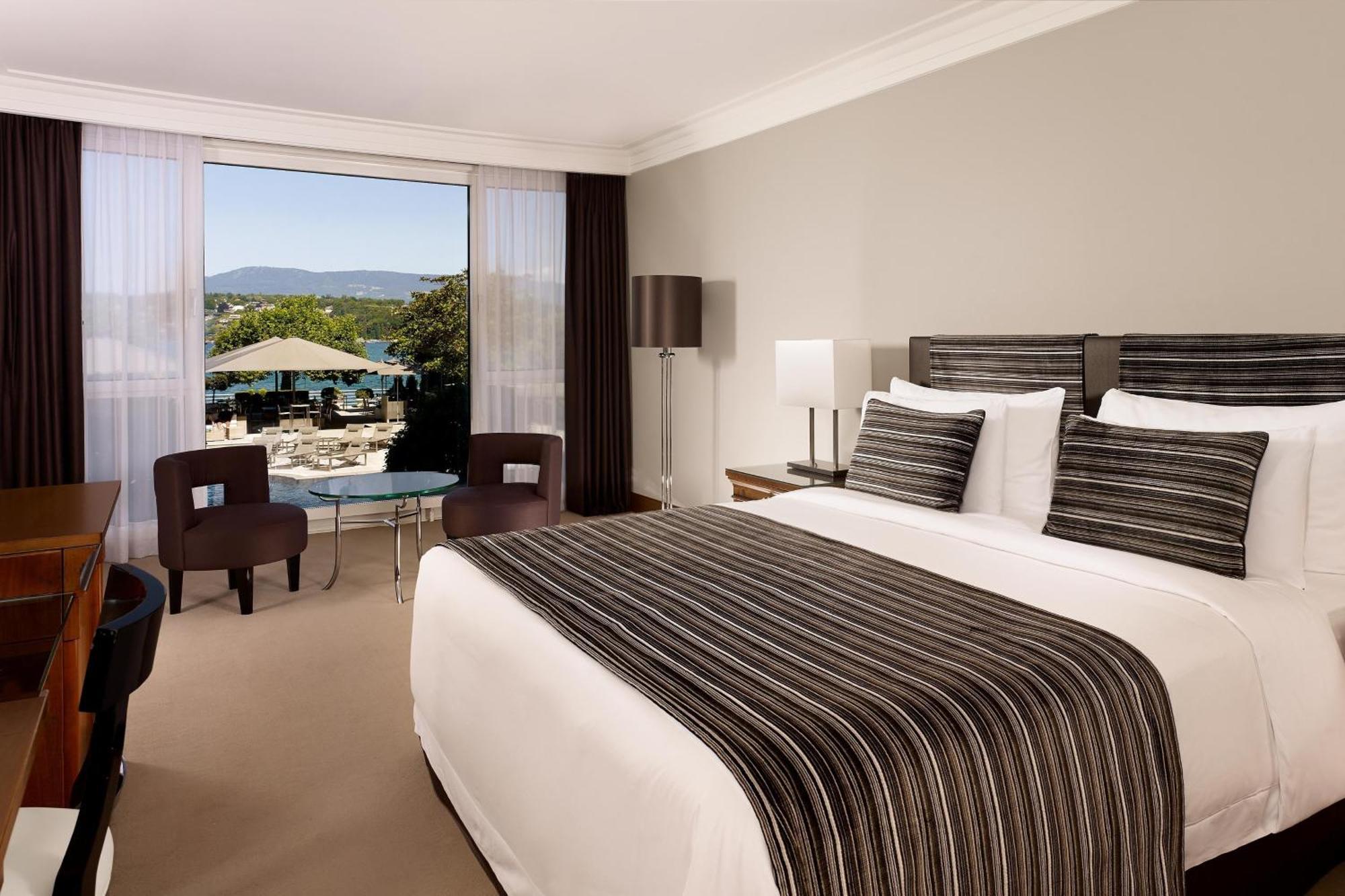 Deluxe King or Twin Room Pool View