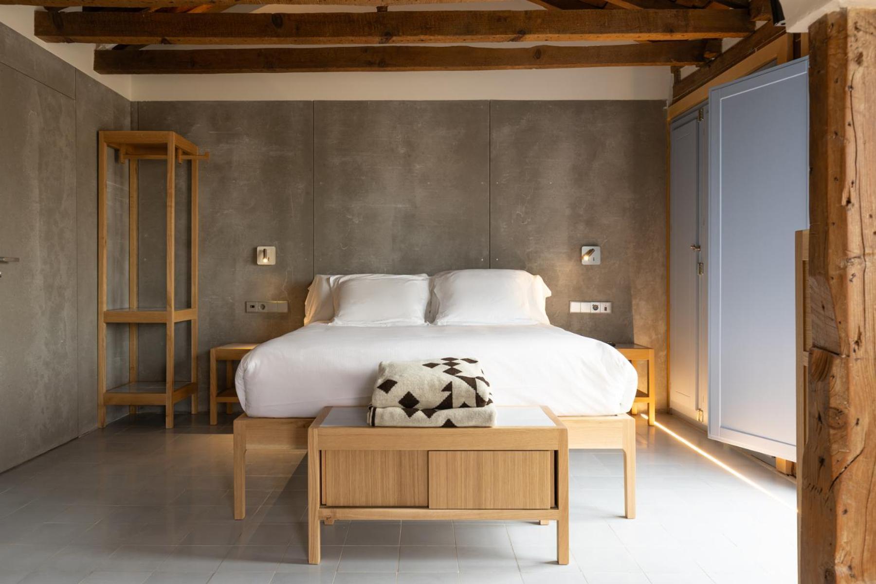 Doble Esencia con Vistas,1647714728:JPEG