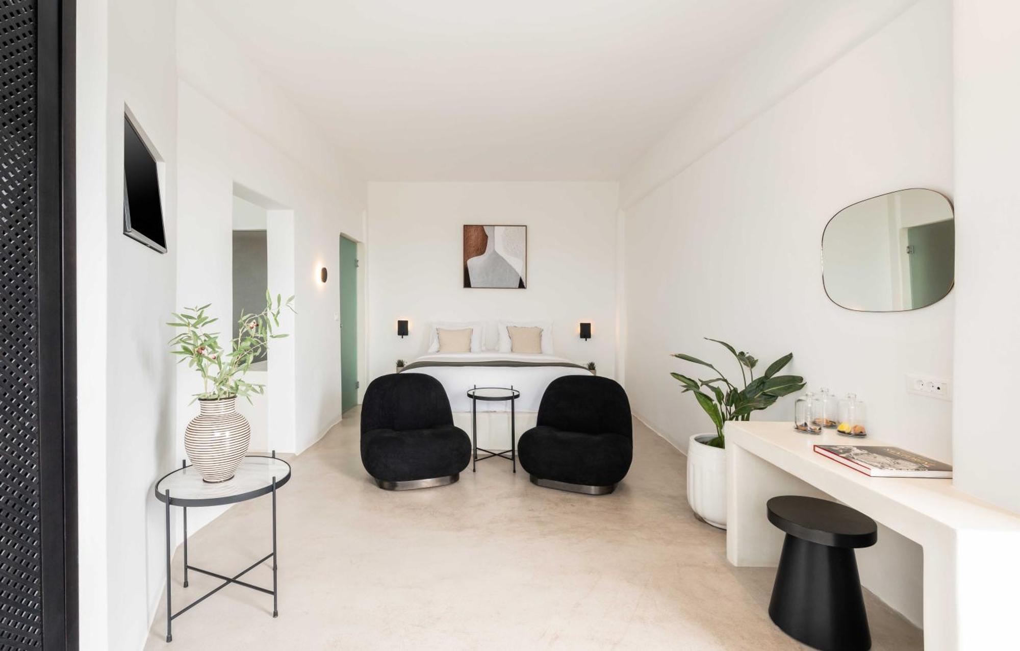 Suite Quadruple Exécutive avec Mini-Piscine Extérieure Privée - Vue sur Caldeira