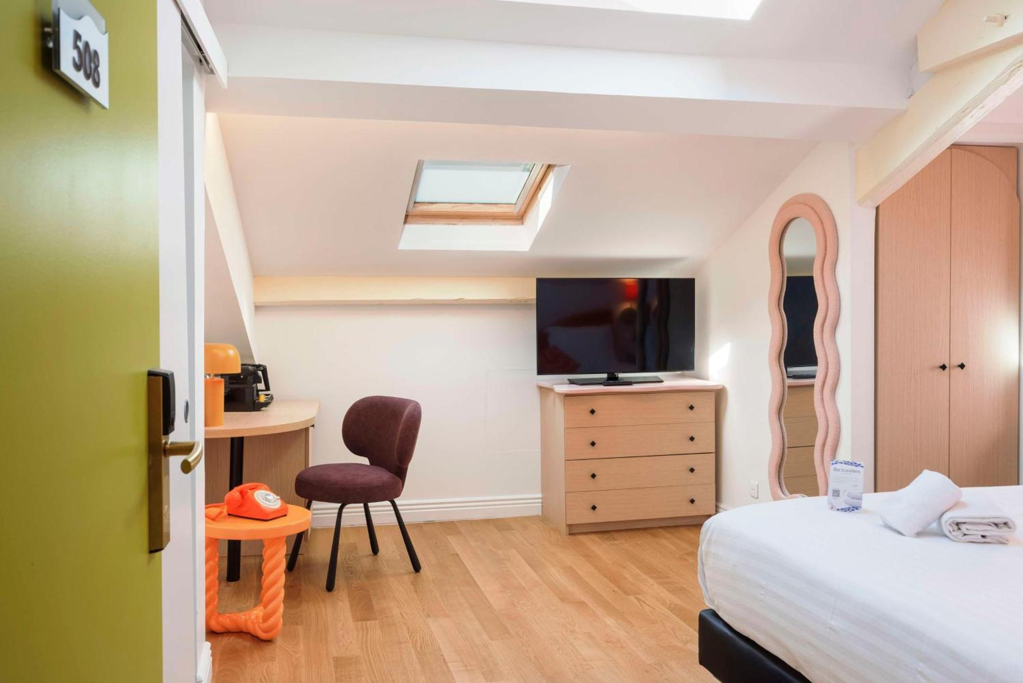 Chambre Lit Queen-Size Classique