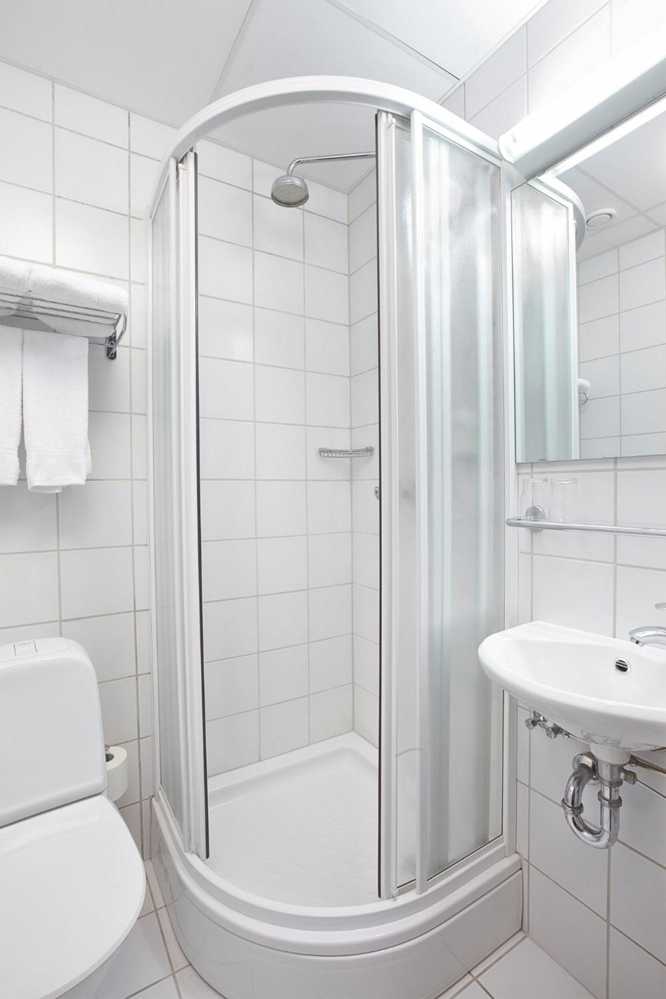 Triple Room,1658080523:JPEG