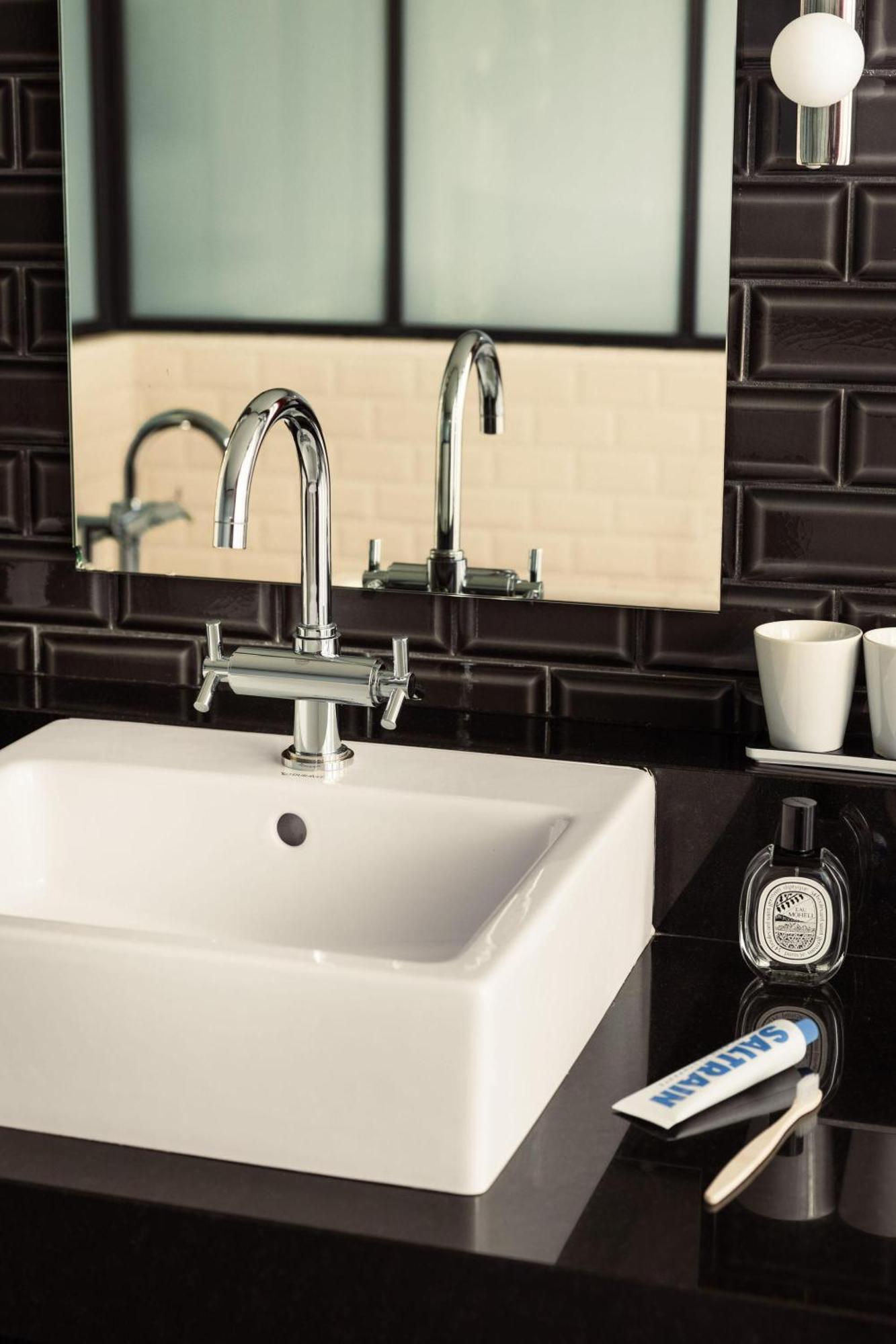 Privilege Room – Eiffel Tower View,1661109153:JPEG