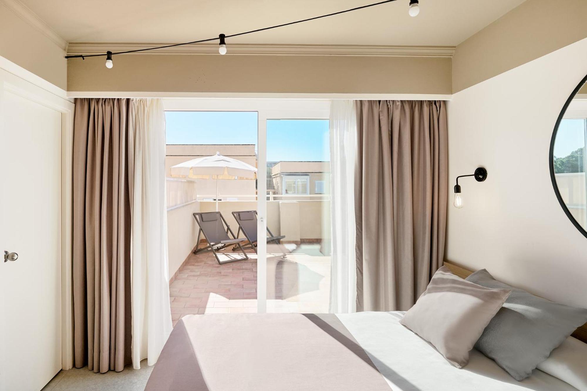 Double Room Private Terrace Hot Tub Unlimited Brunch,1662979966:JPEG