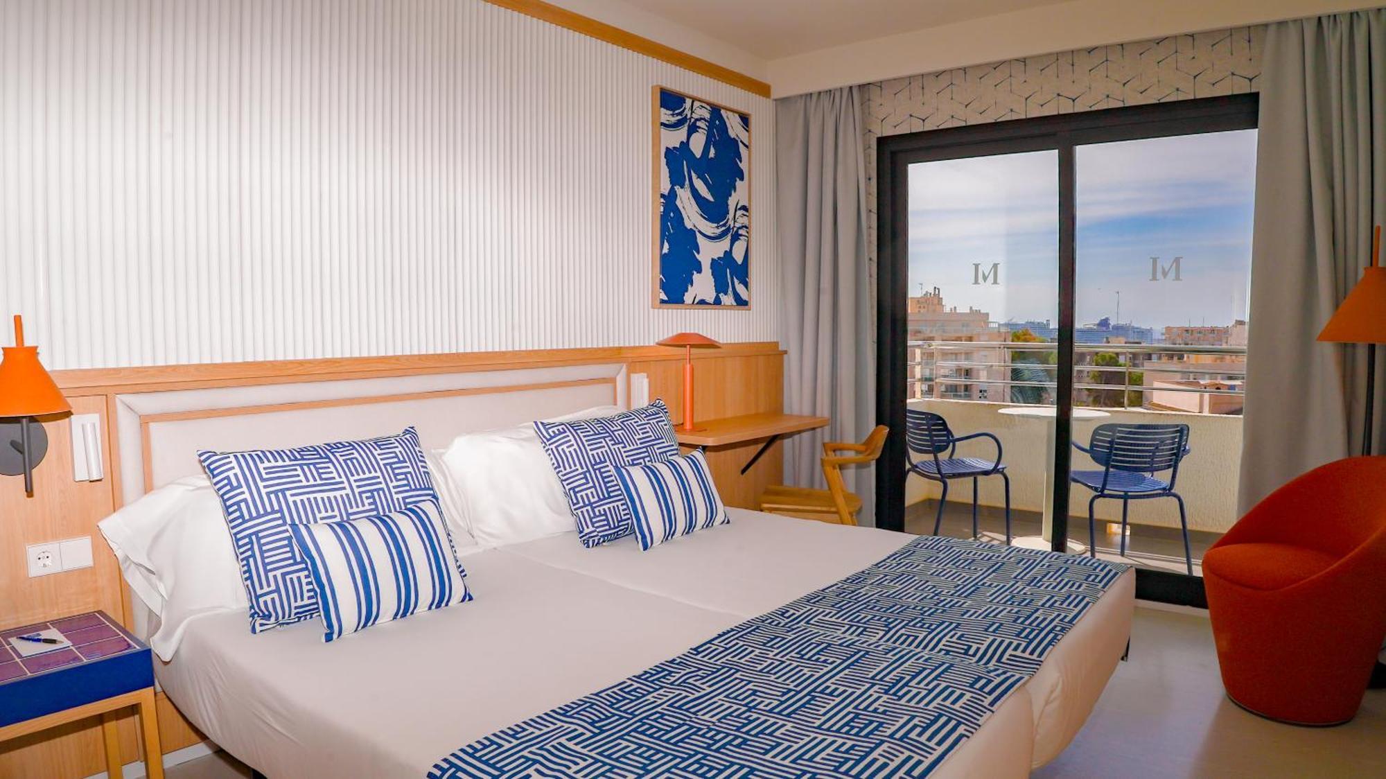 Chambre Supérieure avec Vue et Balcon
