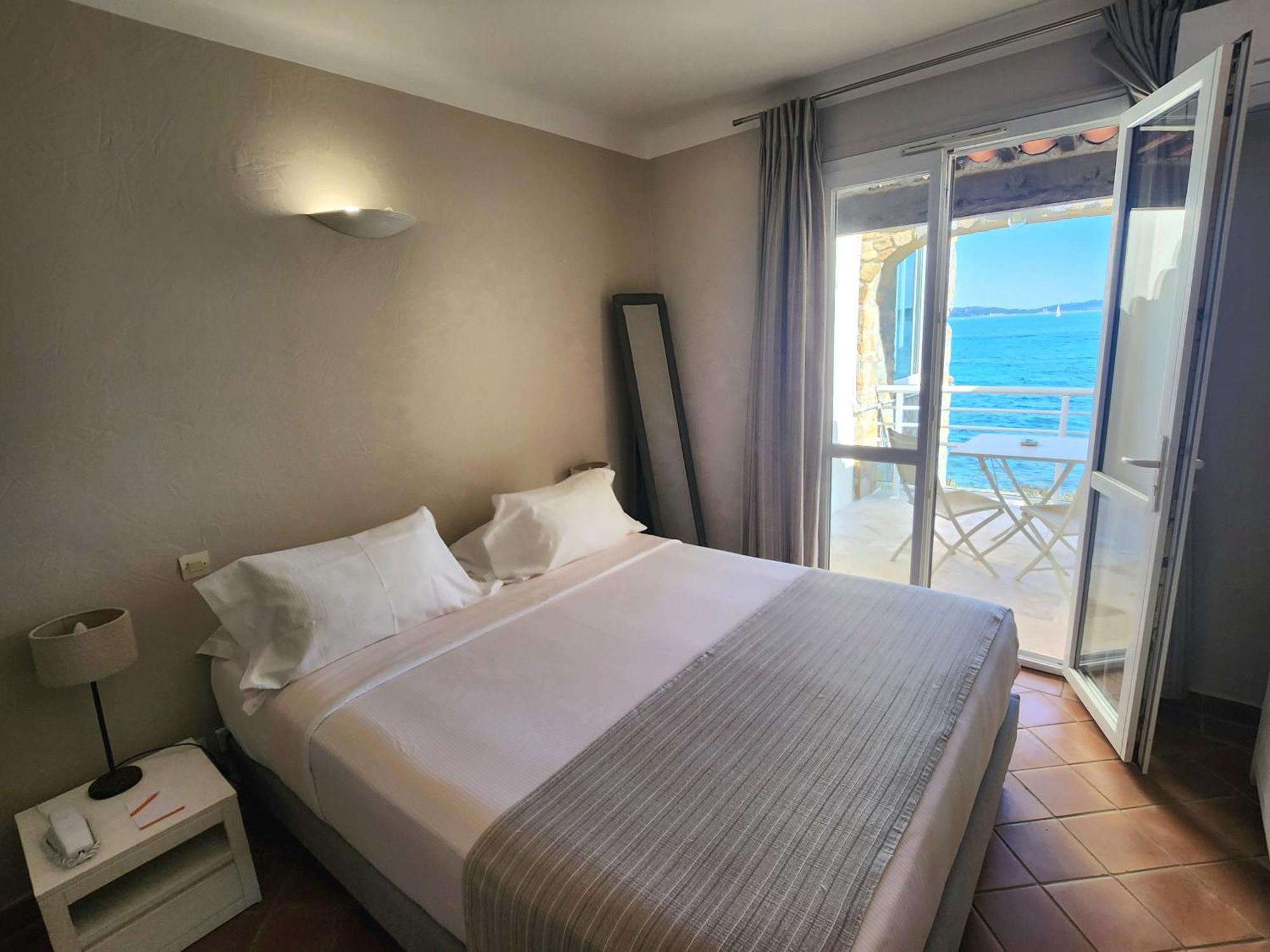 Privilege Room with Balcony and Sea View
