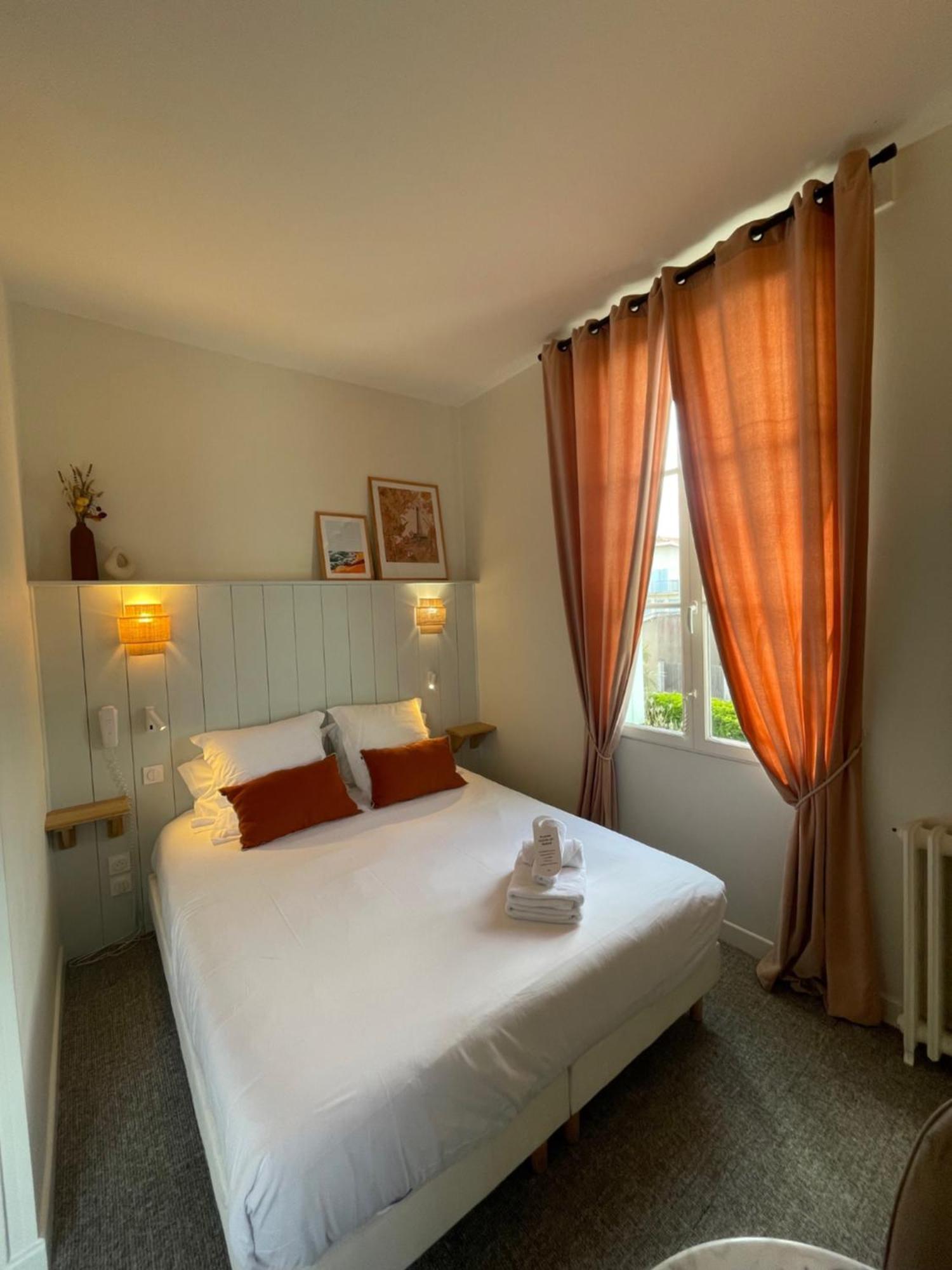 Double Room with Sea View,1666693065:JPEG