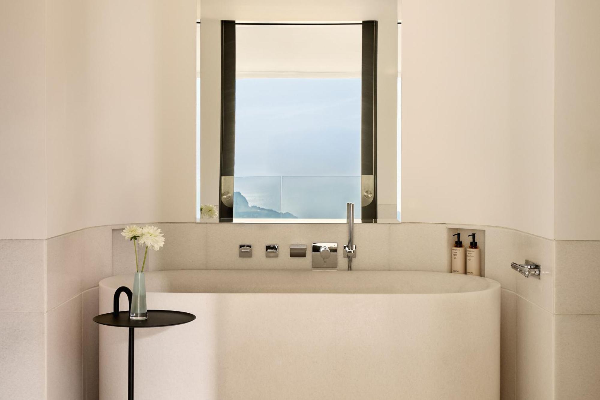 Panoramic Suite,1669100669:JPEG