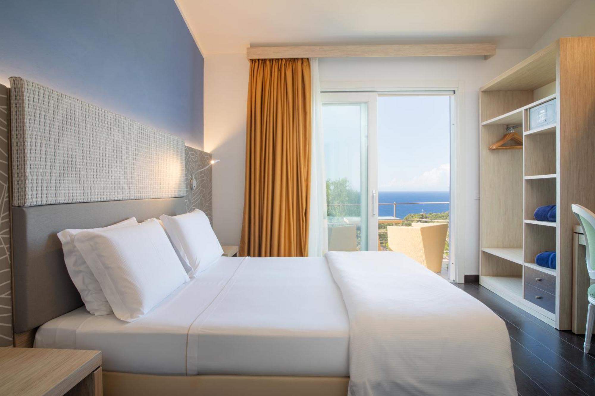 Classic Double Room,1673652959:JPEG