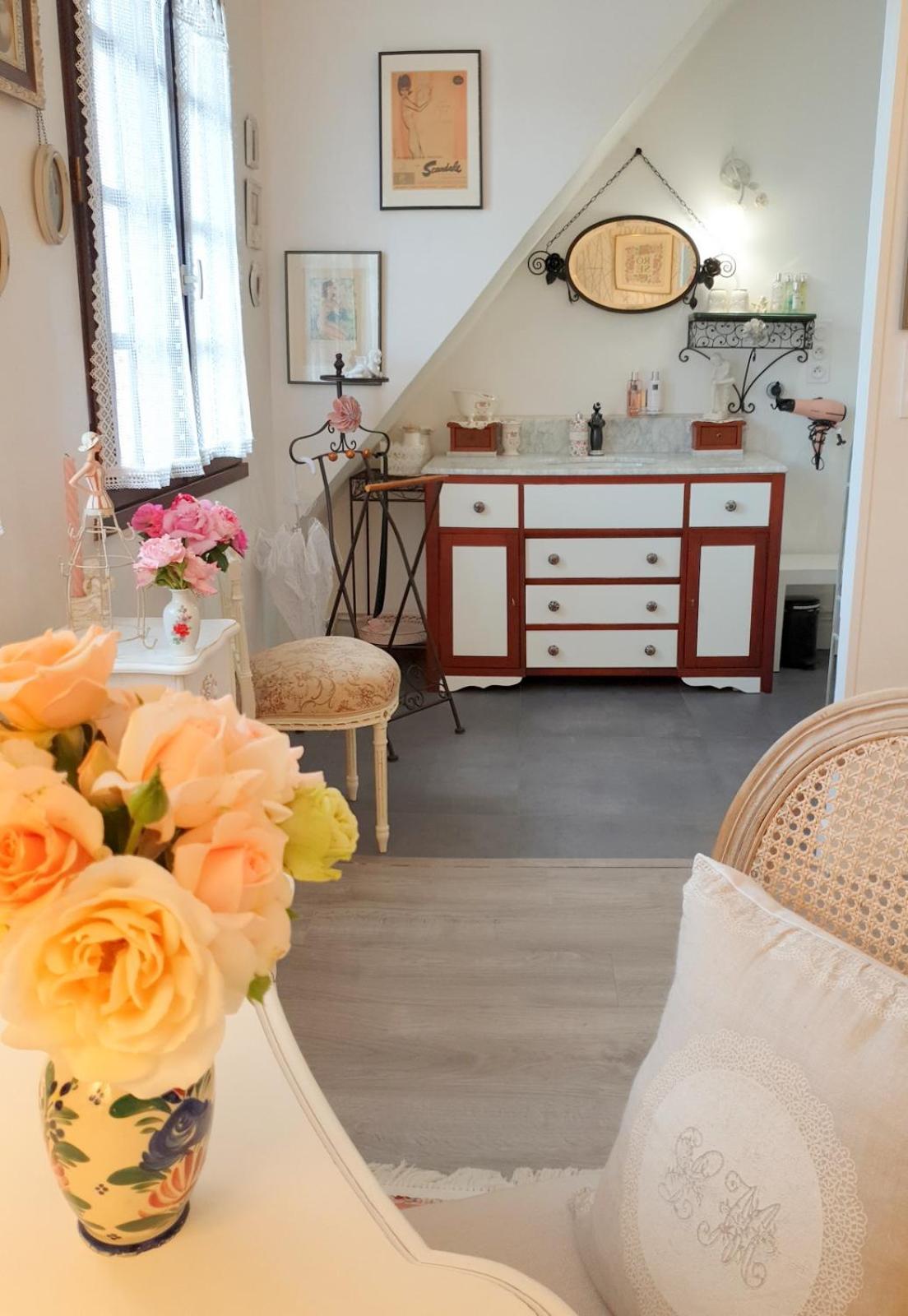 Double Room Private Bathroom