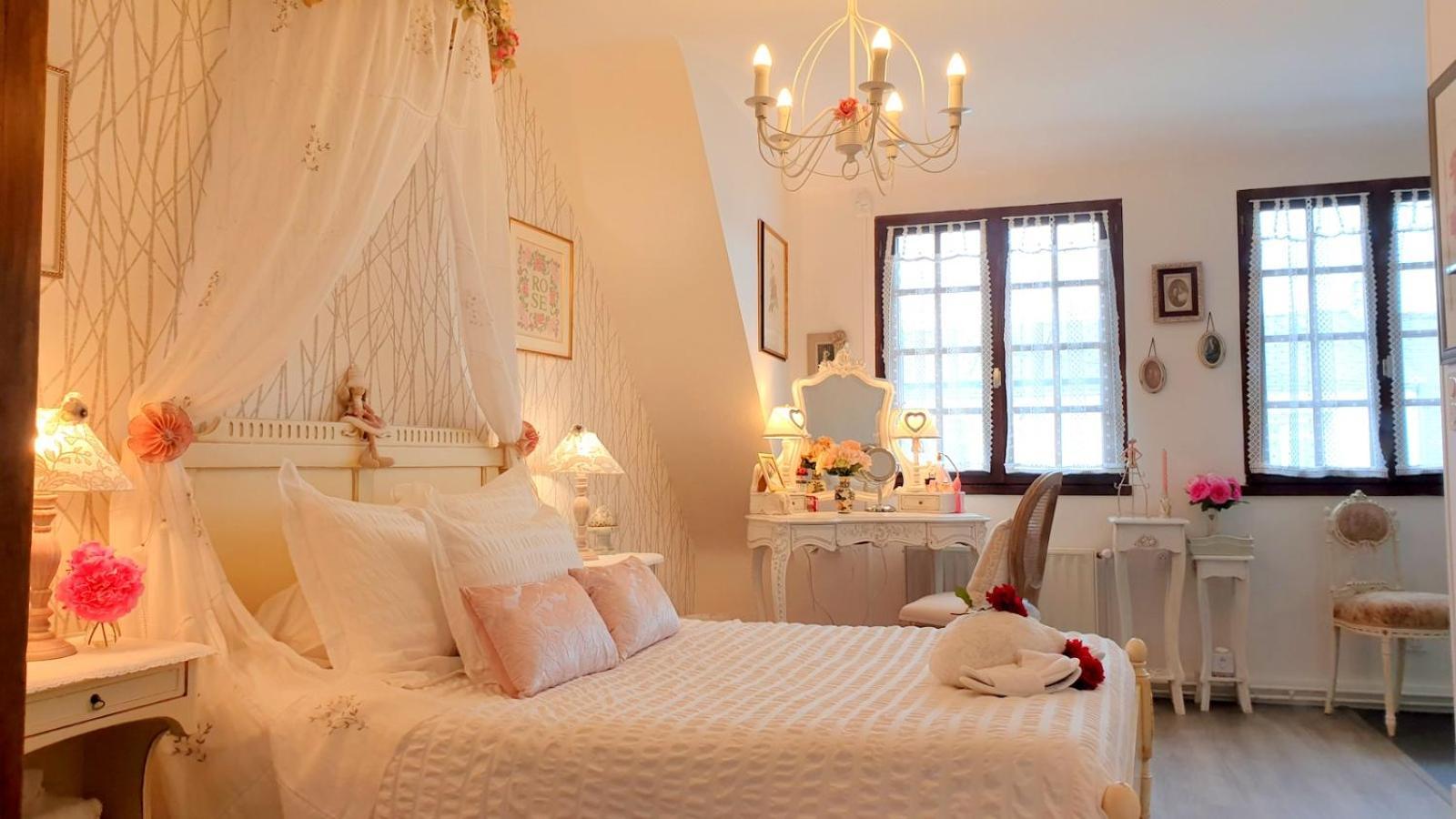 Double Room Private Bathroom