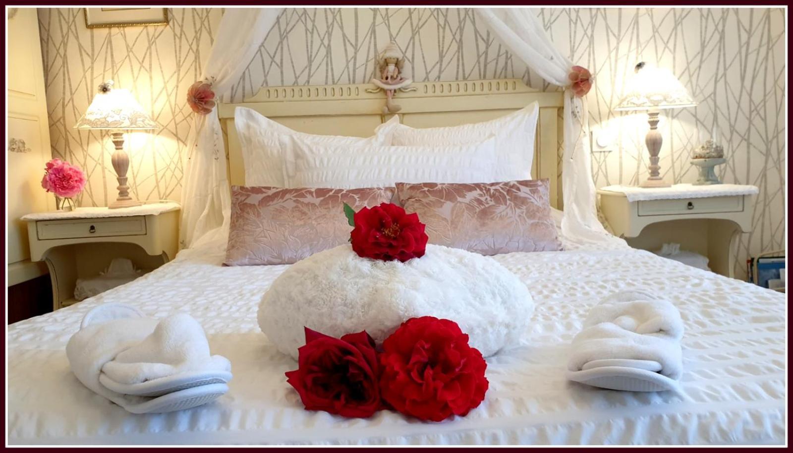 Double Room Private Bathroom