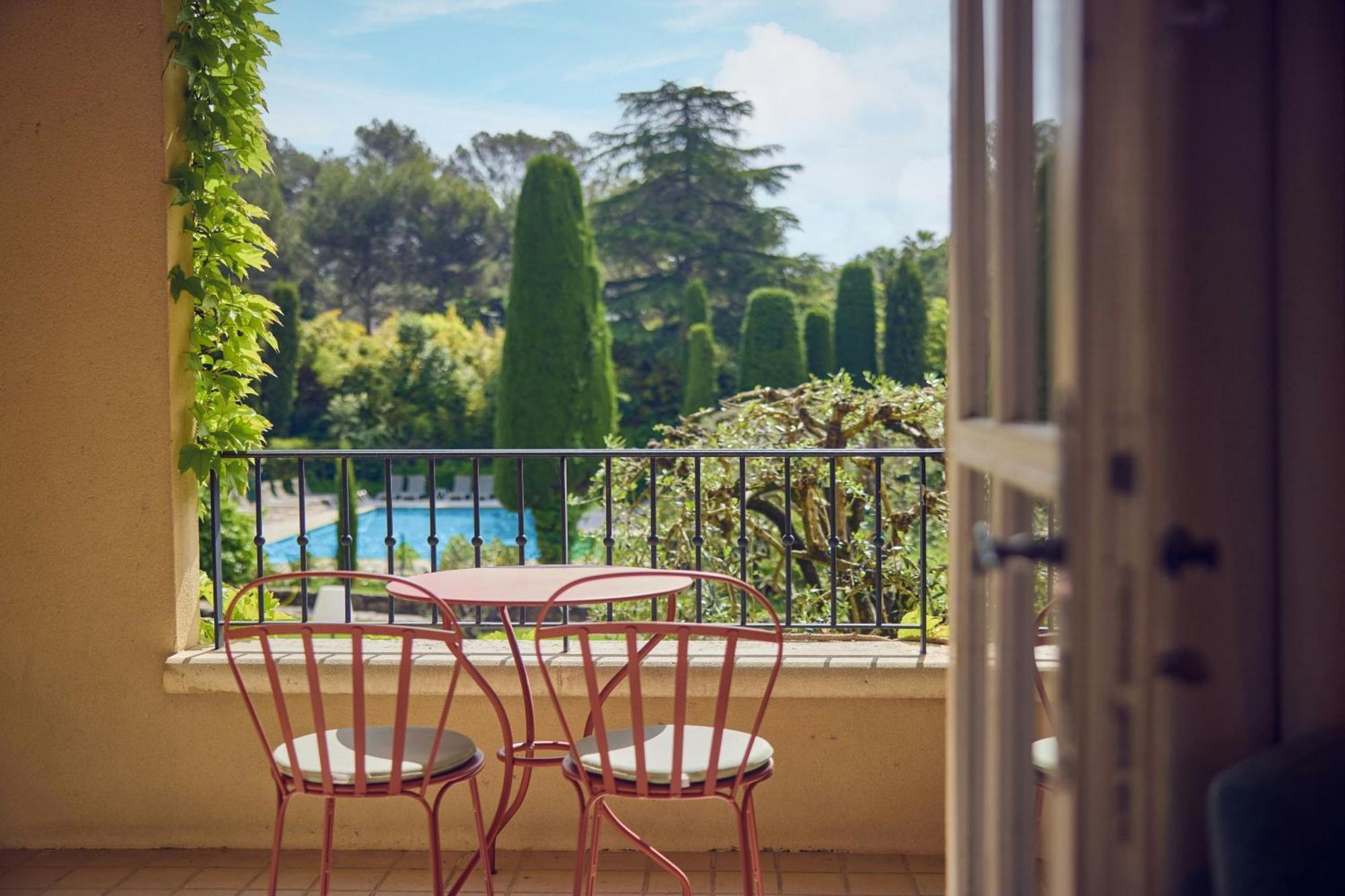 Chambre Double Supérieure avec Balcon et Vue sur le Jardin