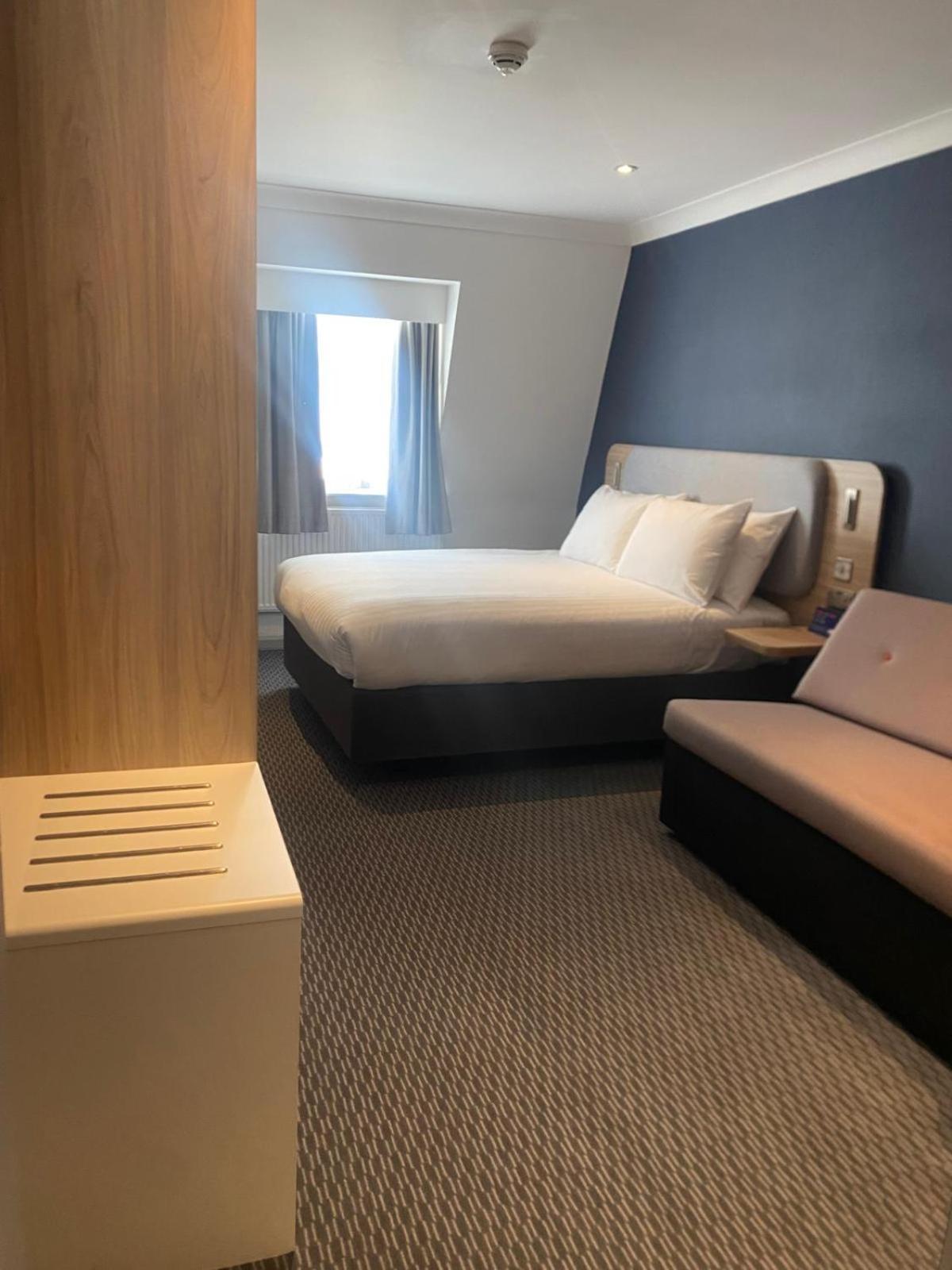 Standard Double Room Single Sofa Bed Hot