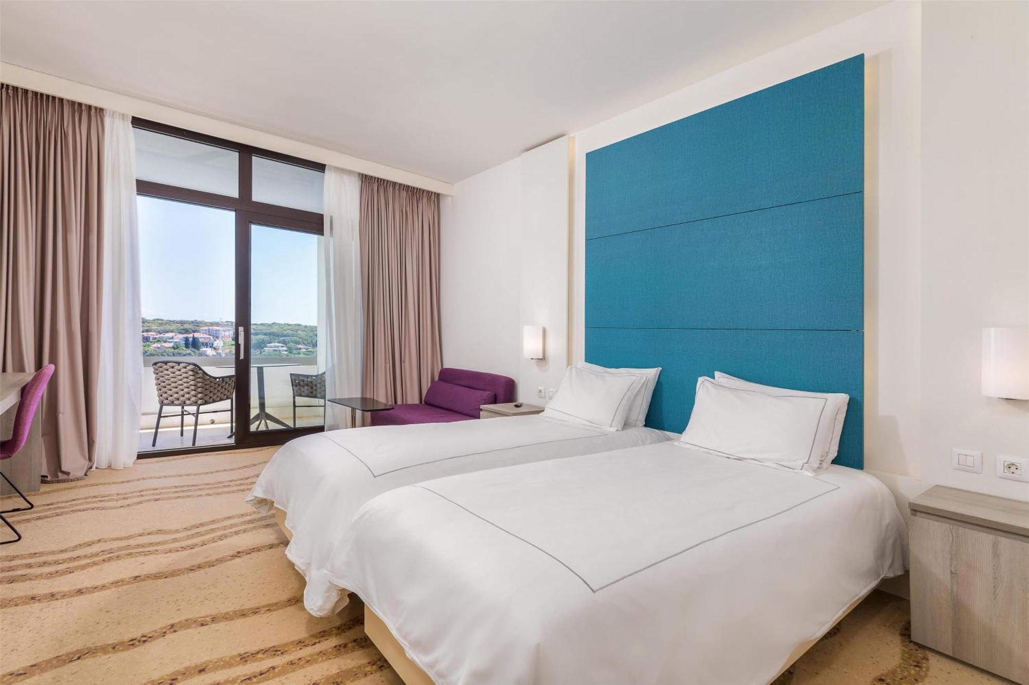 Superior Double or Twin Room Sea View