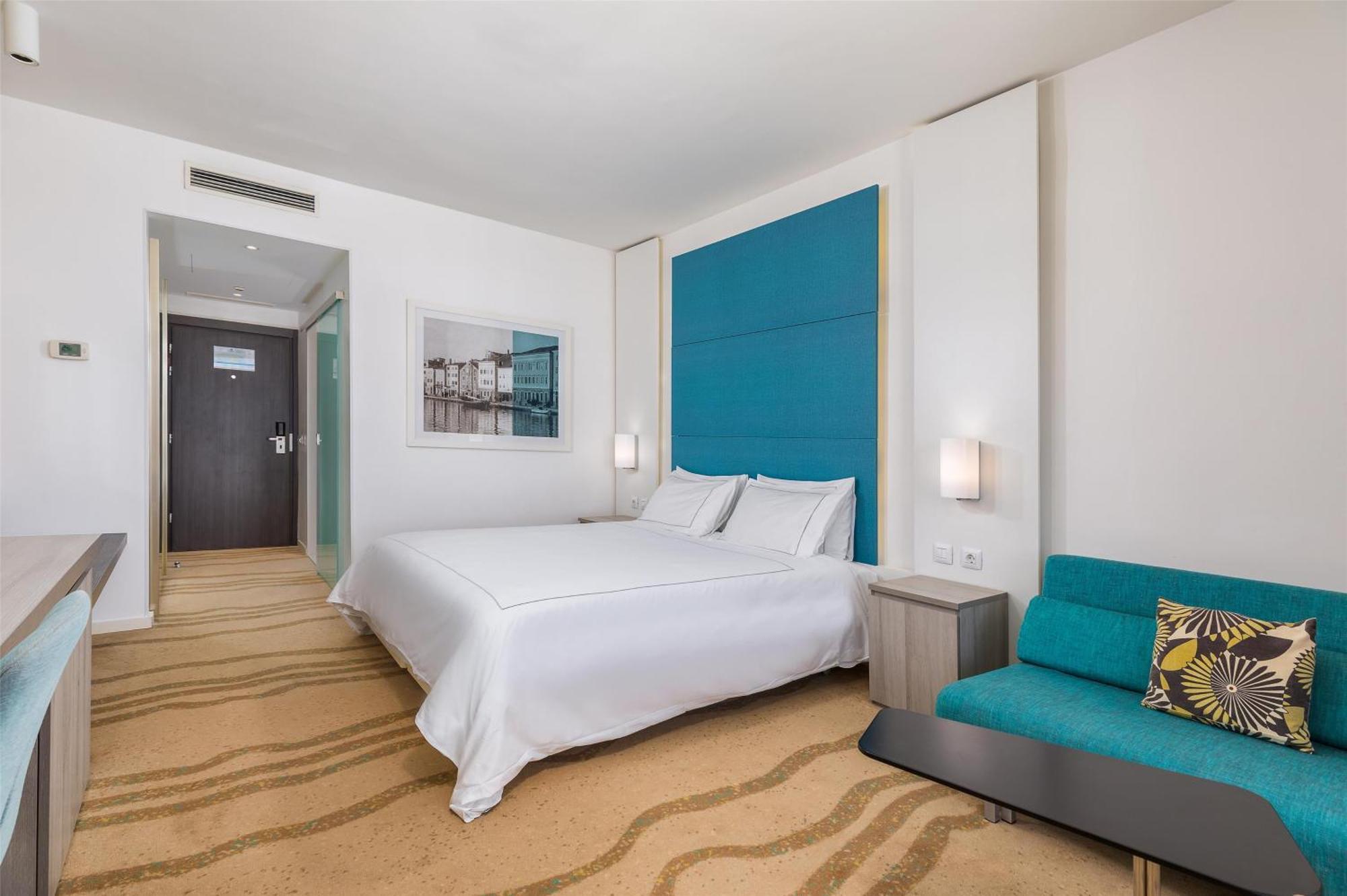 Superior Double or Twin Room Marina View