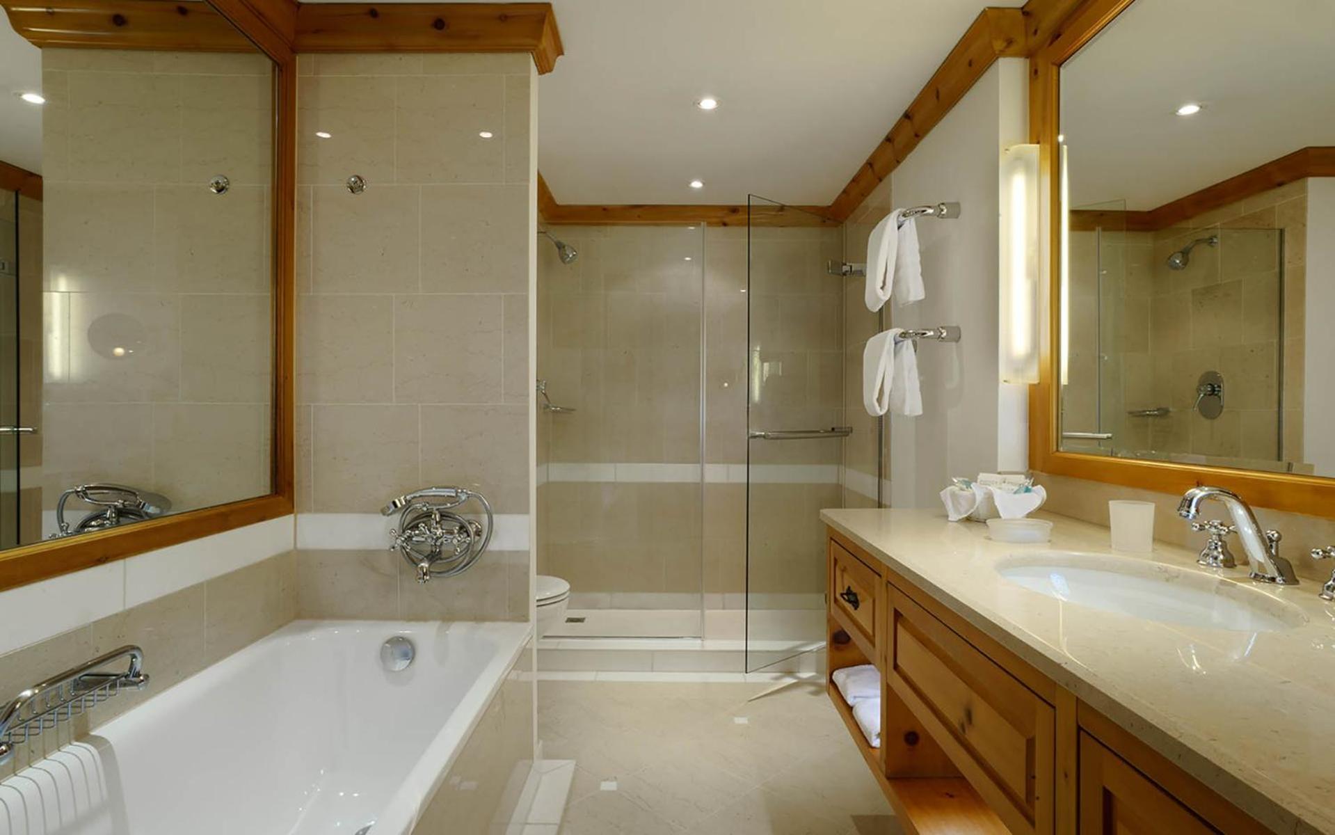 Junior Suite,1680579586:JPEG