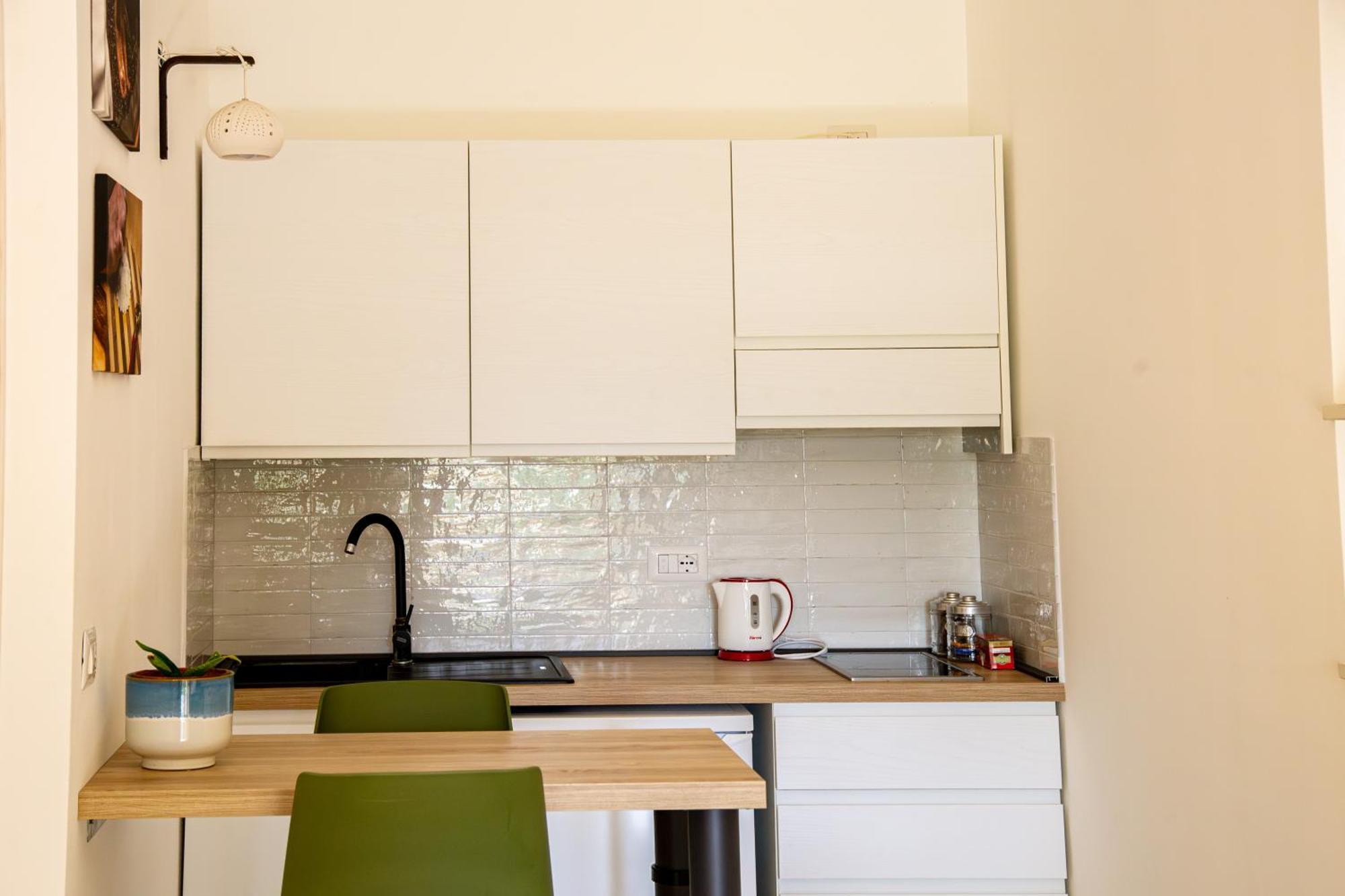 Superior Studio,1758569043:JPEG