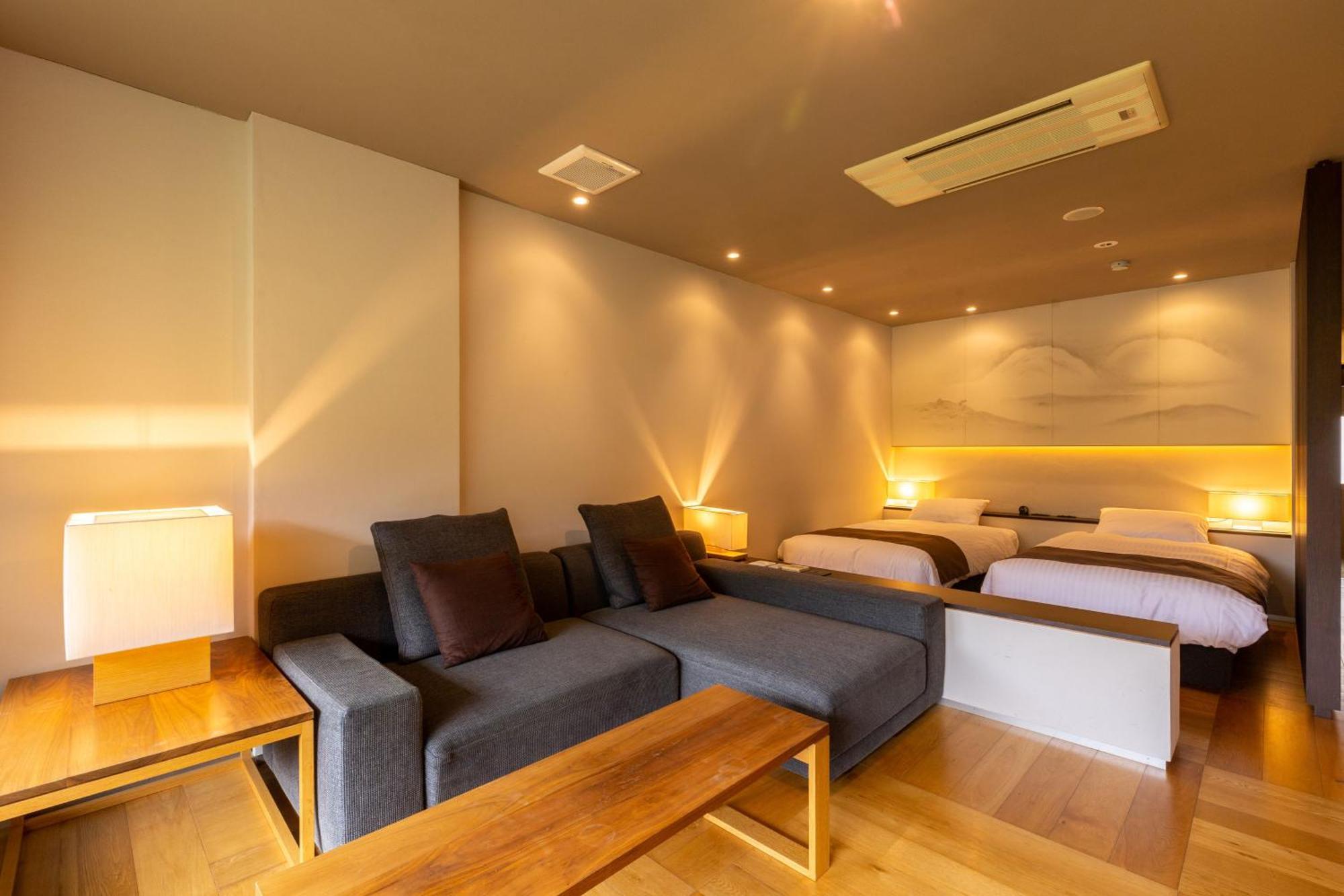 Chambre Lits Jumeaux Japonaise Moderne avec Cabine de Douche - Réservée aux Adultes - Bâtiment Principal