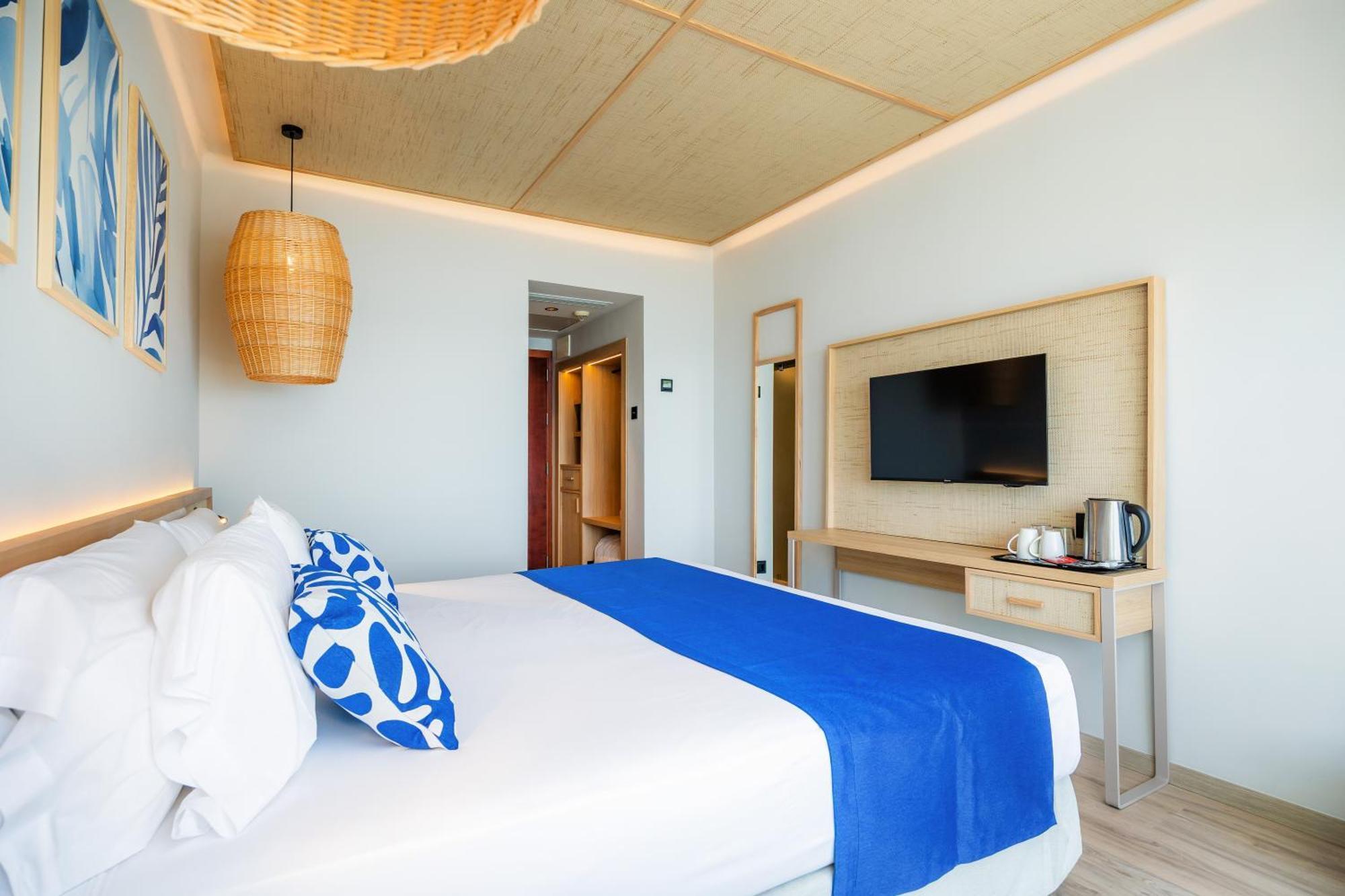 Chambre Double ou Lits Jumeaux - Vue sur Mer