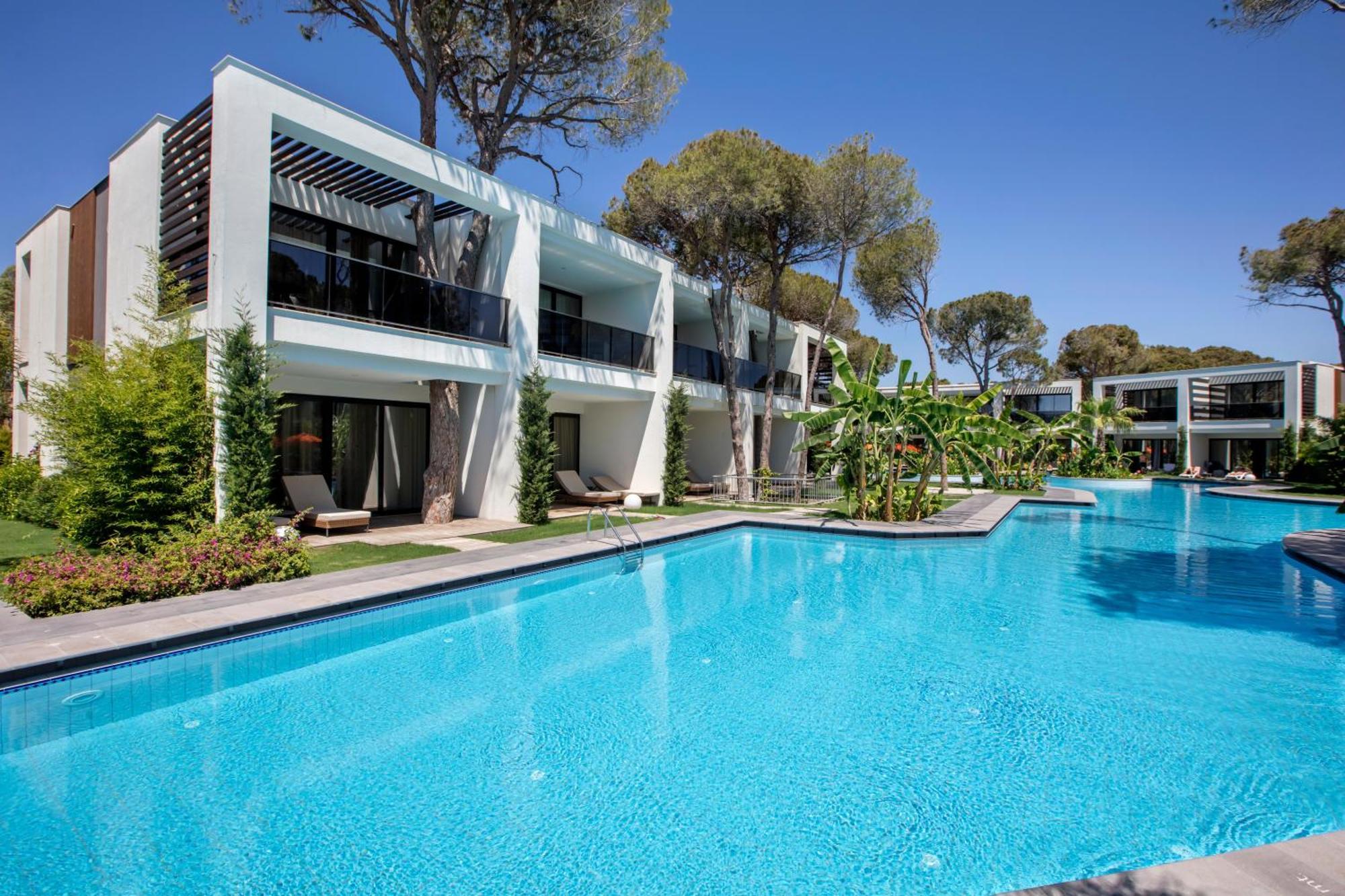 Grande Villa avec Accès à la Piscine