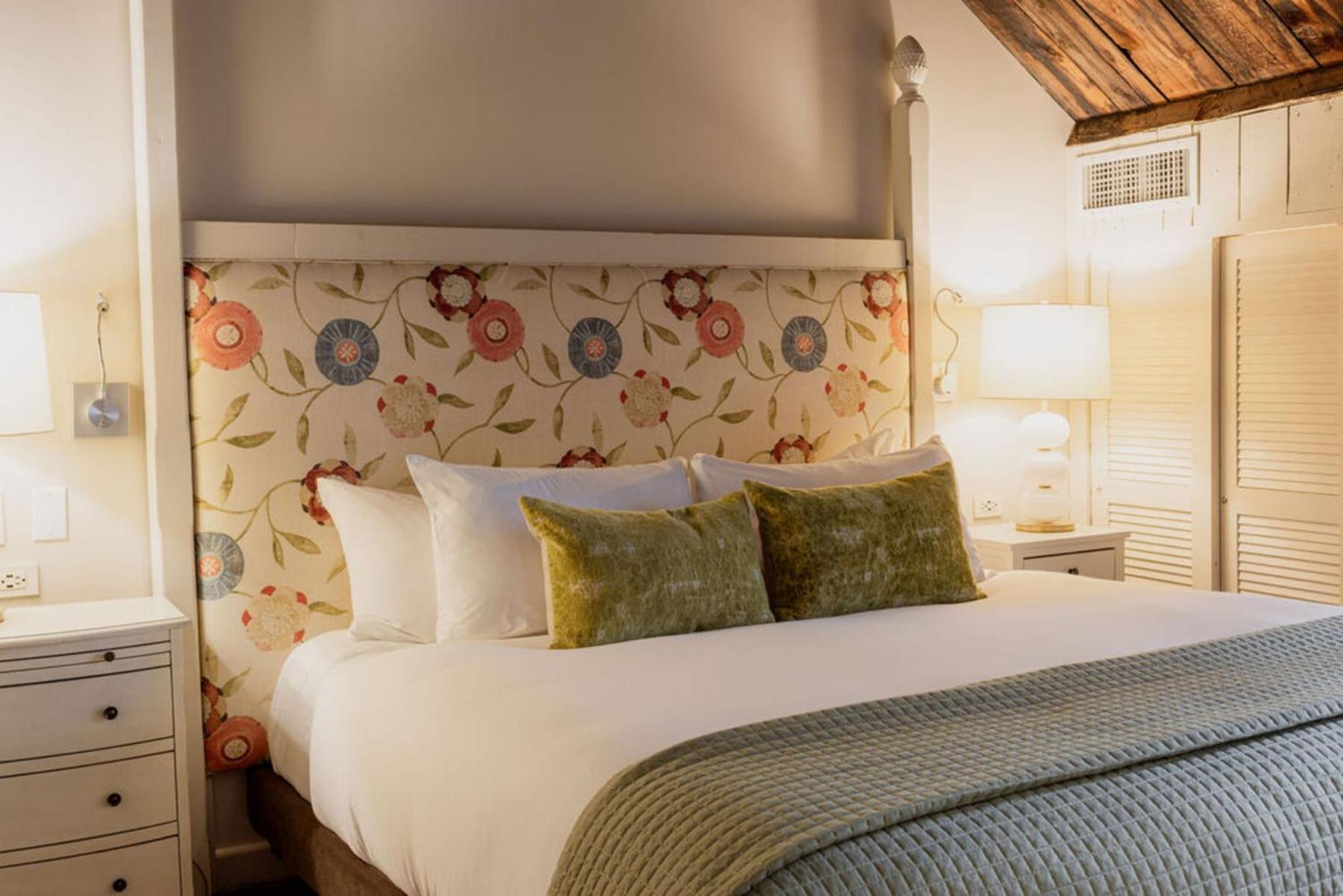 One-Bedroom King Suite
