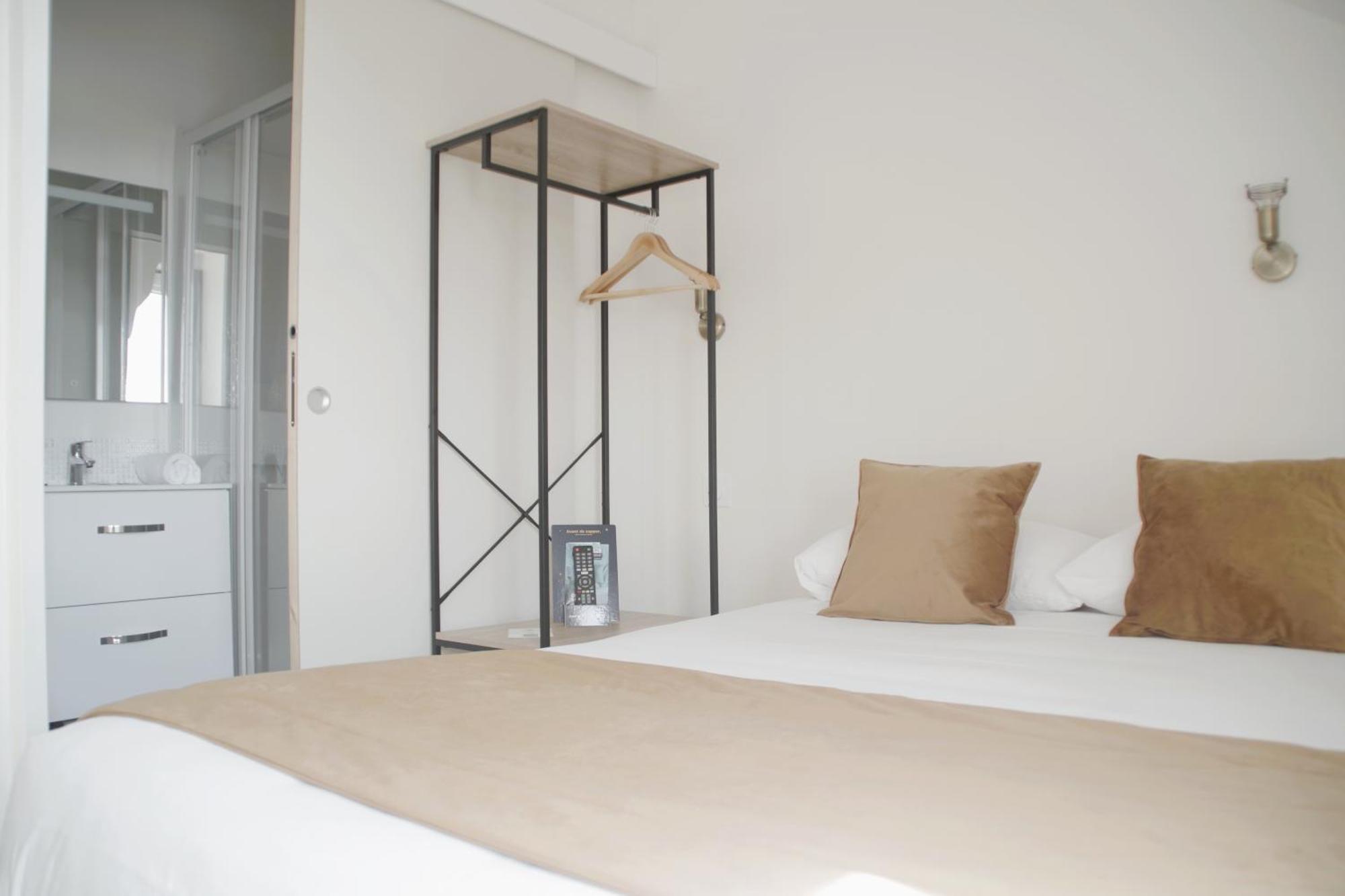 Standard Double Room Partial Sea View