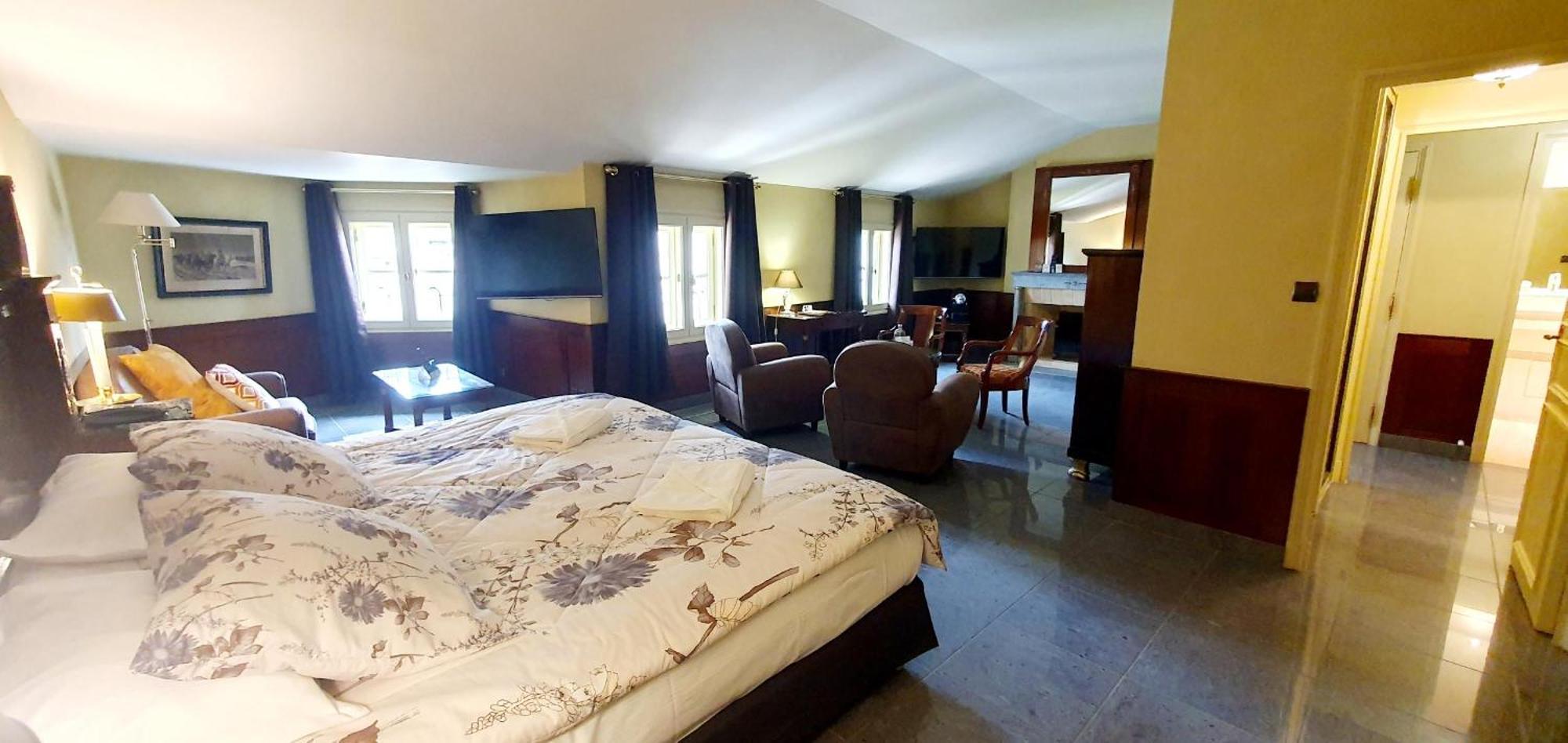 Junior Suite,1696620666:JPEG