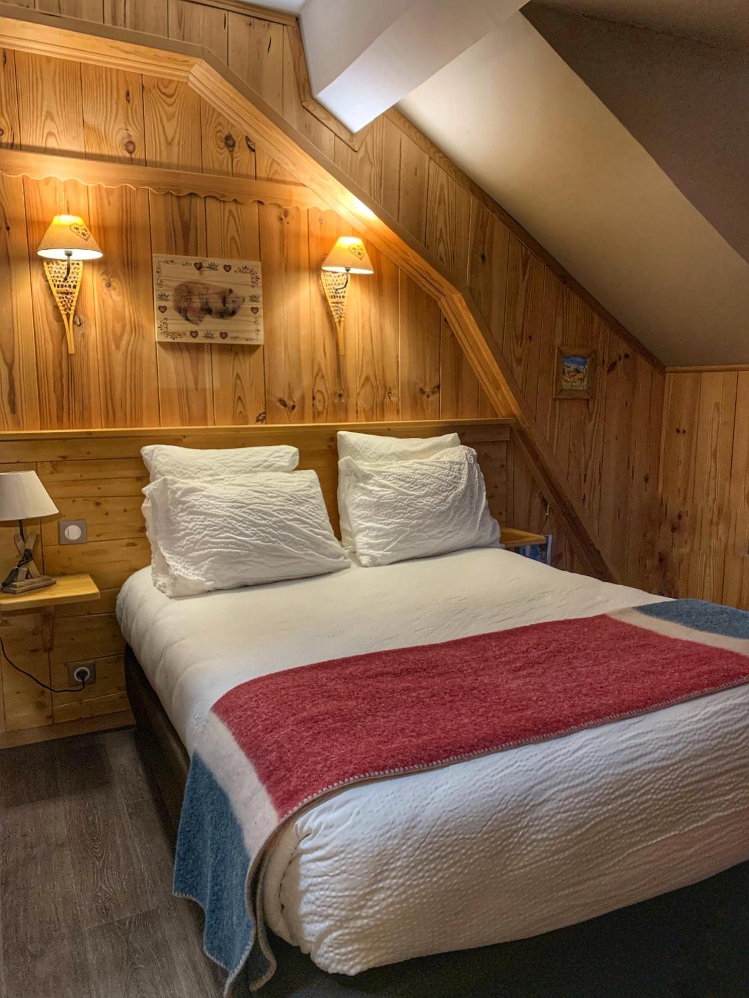 Standard Double Room,1698160734:JPEG
