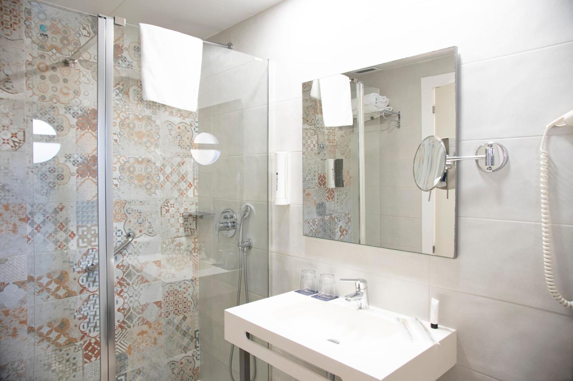 Superior Double or Twin Room Terrace,1698867875:JPEG