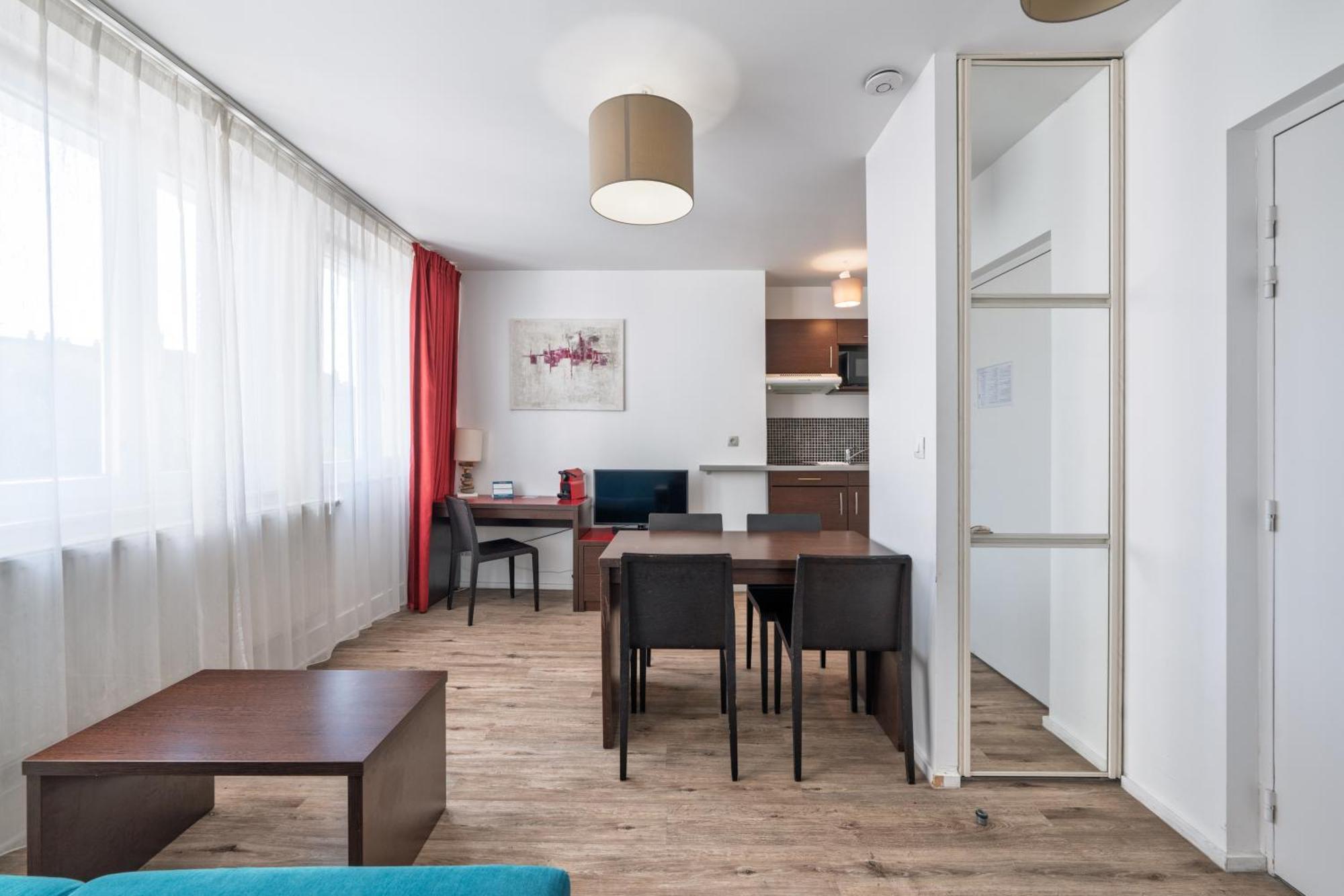 One-Bedroom Apartment,1698872774:JPEG