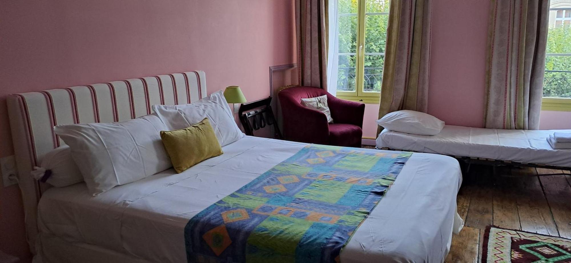 Standard Triple Room,1703561110:JPEG