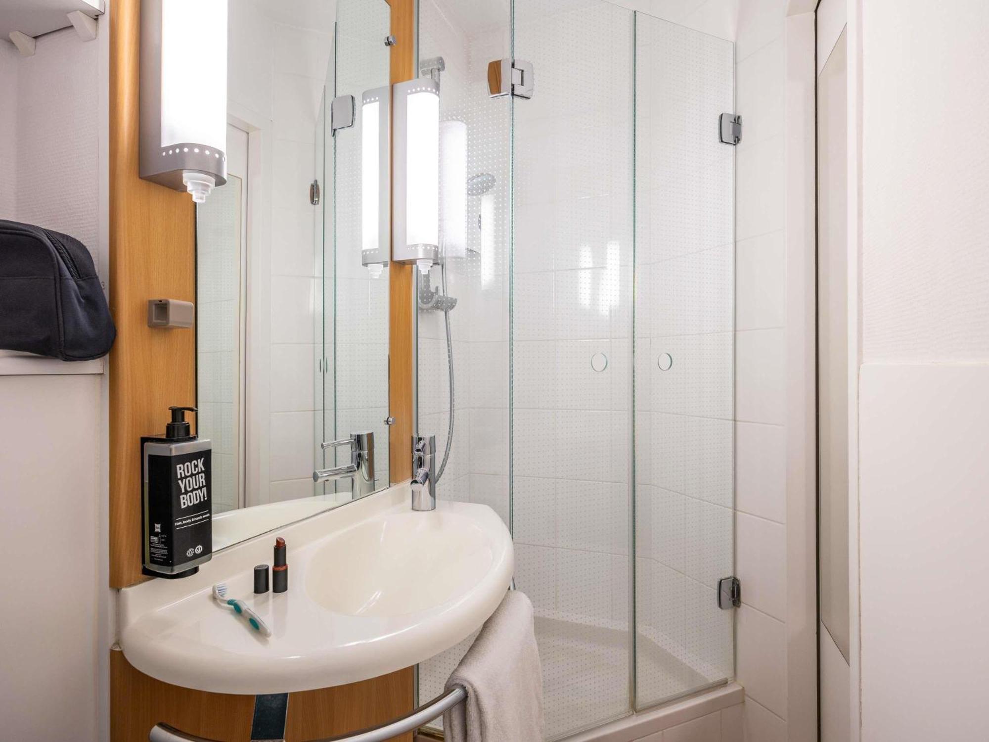 Standard Single Room,1704839768:JPEG