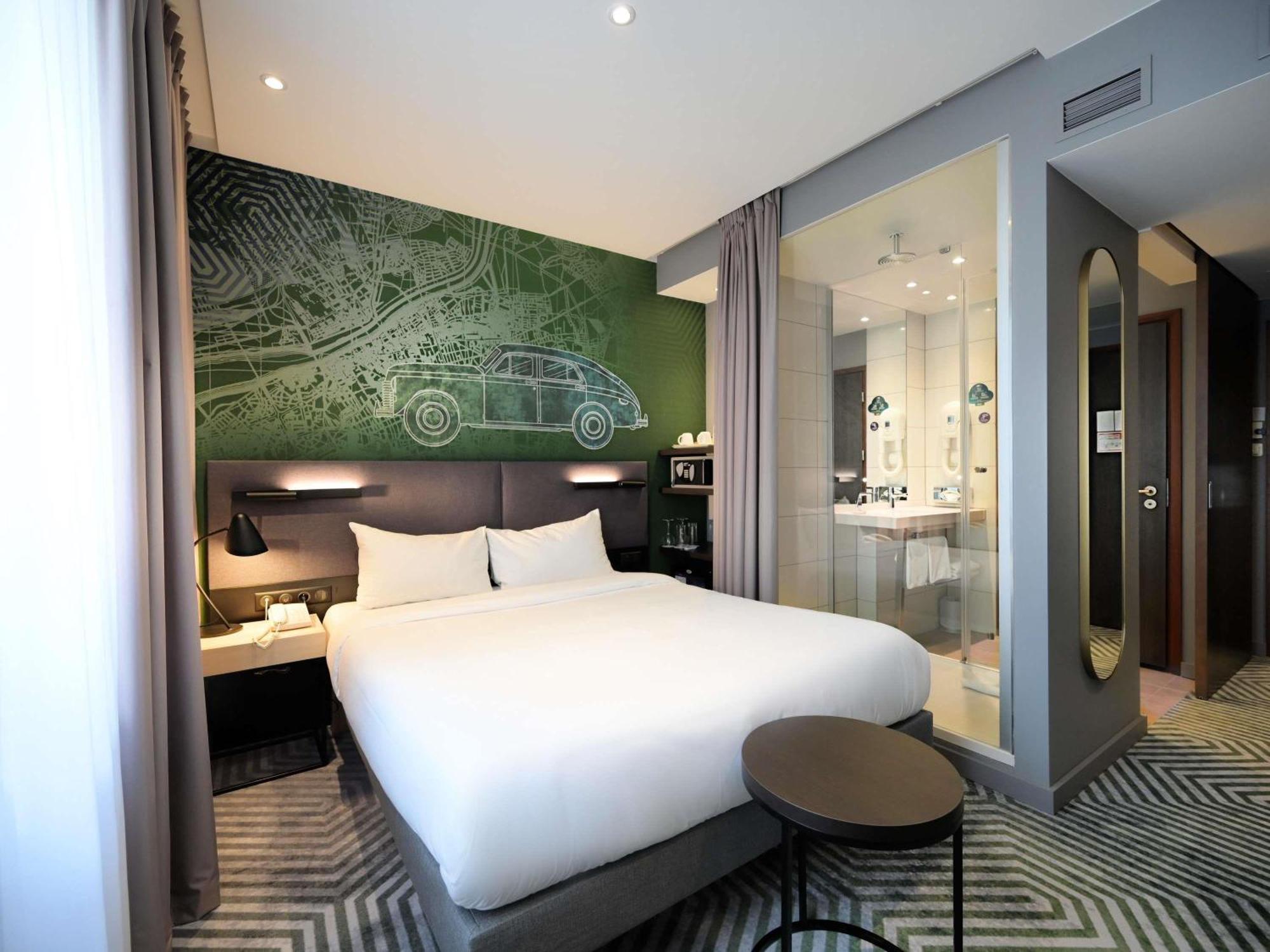 Classic Double Room,1742619131:JPEG