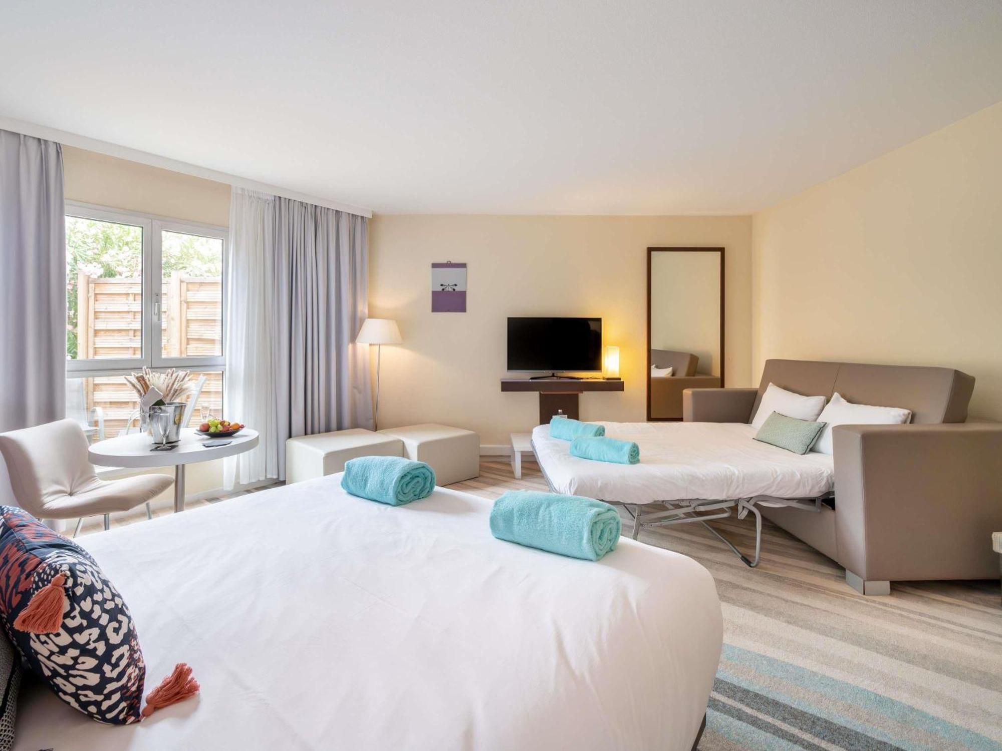 Suite Junior avec Lit Double et Canapé