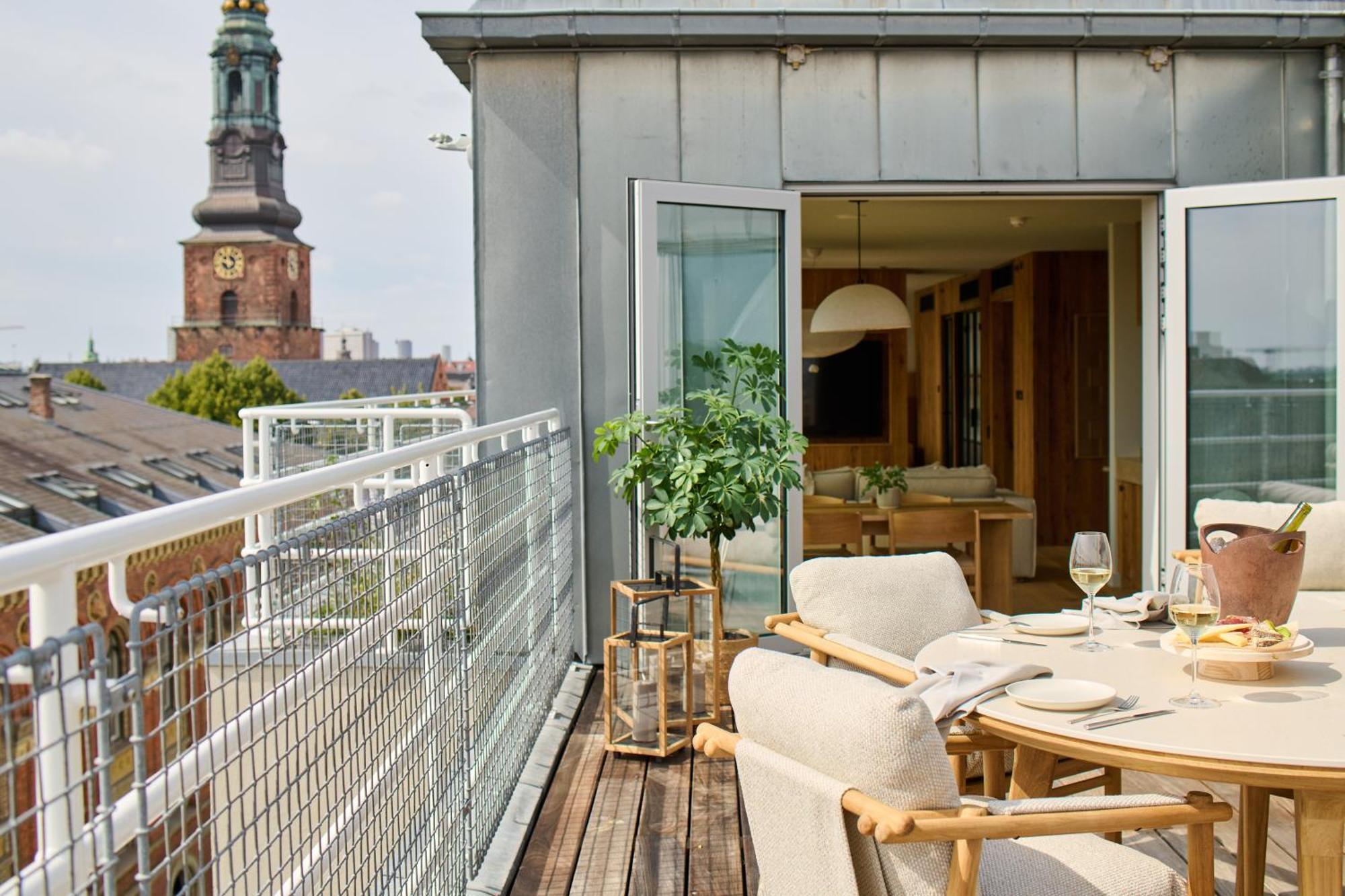 Flora Terrace House – Suite Executive