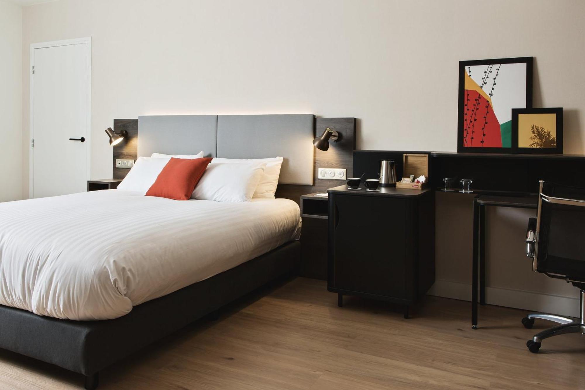 Premium King Room