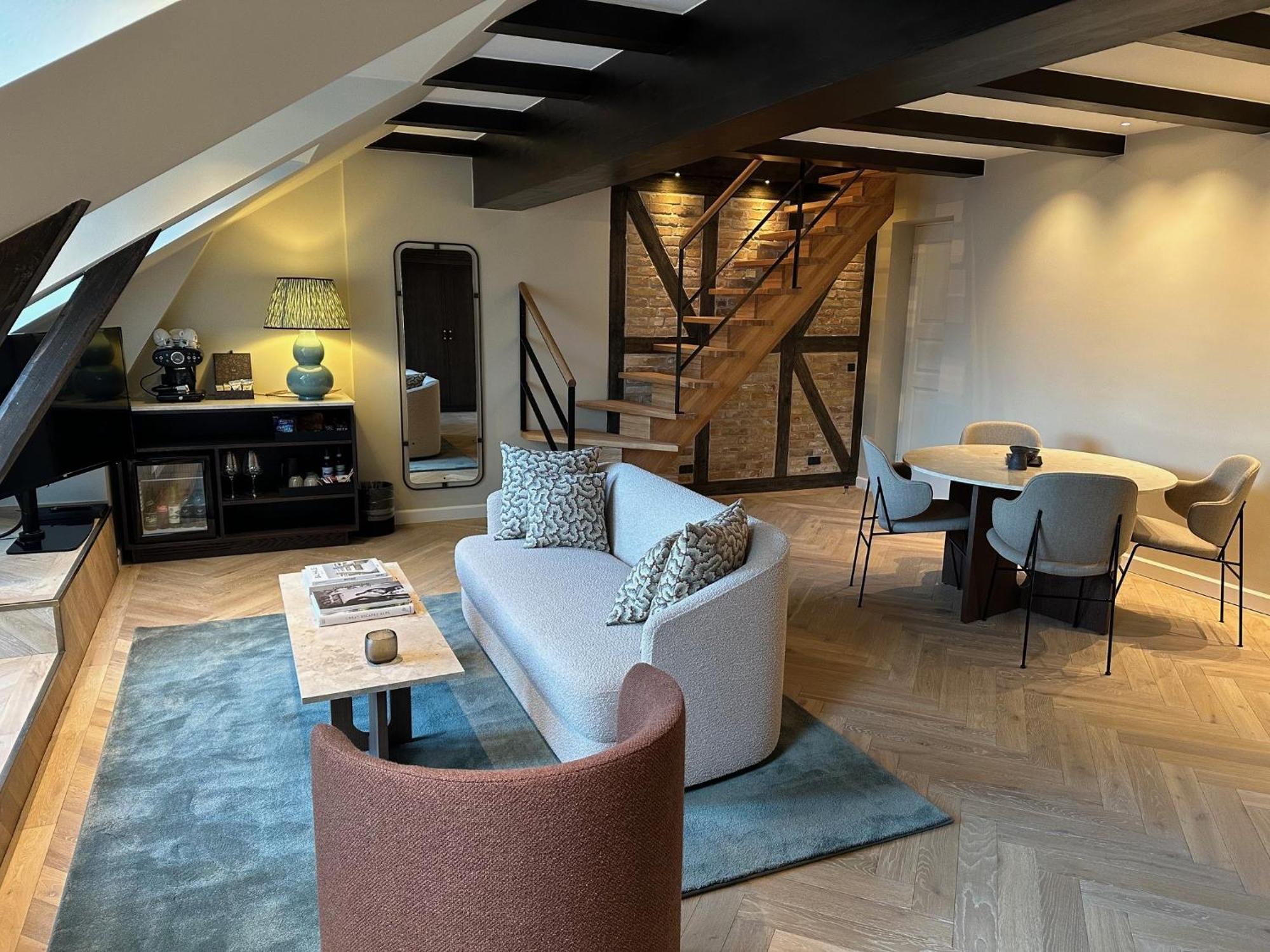 The Owners Suite,1765158511:JPEG