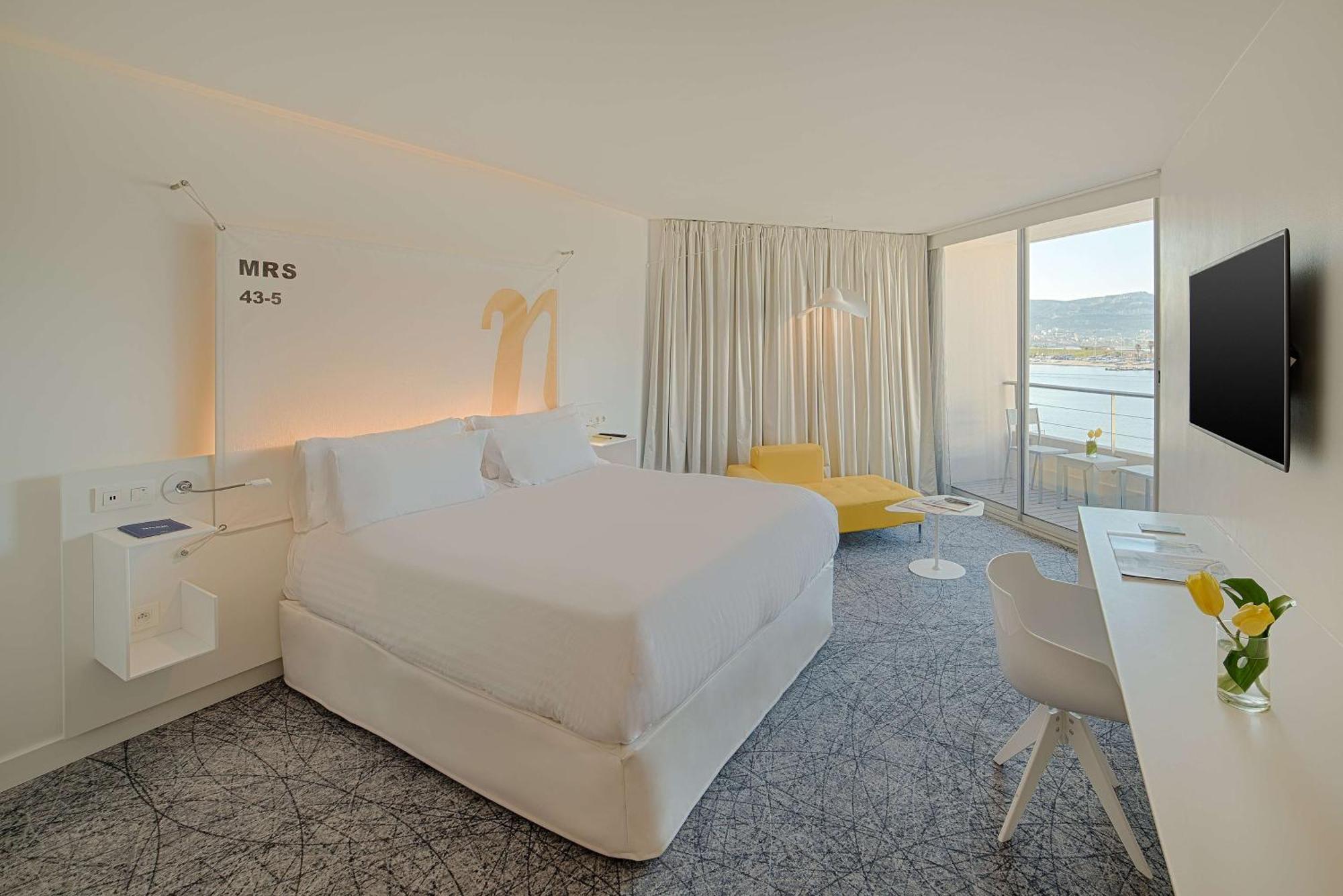 nhow Junior Suite Sea View Extra Bed,1706781002:JPEG