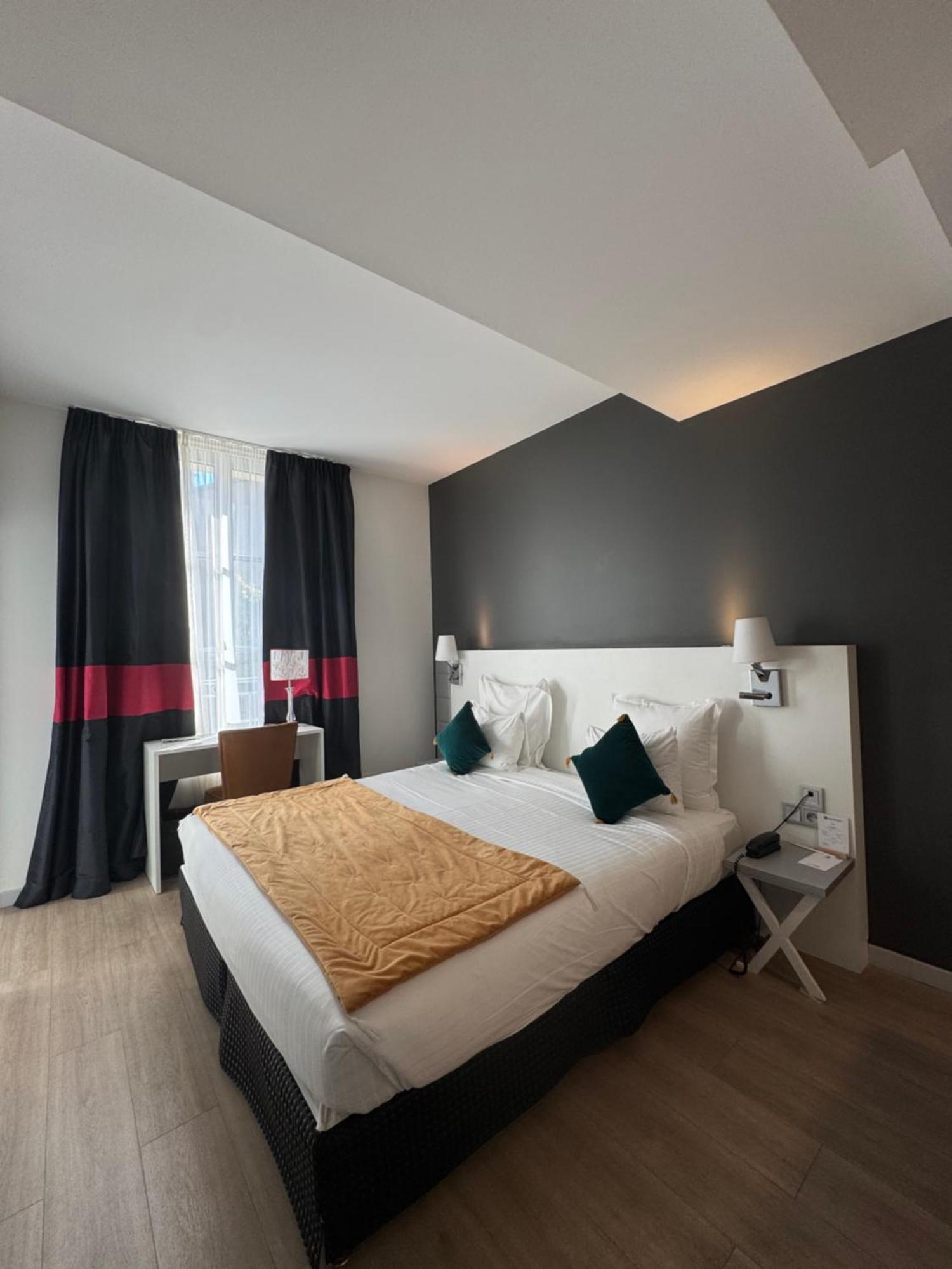 Chambre Lit Queen-Size Supérieure - Non-Fumeurs