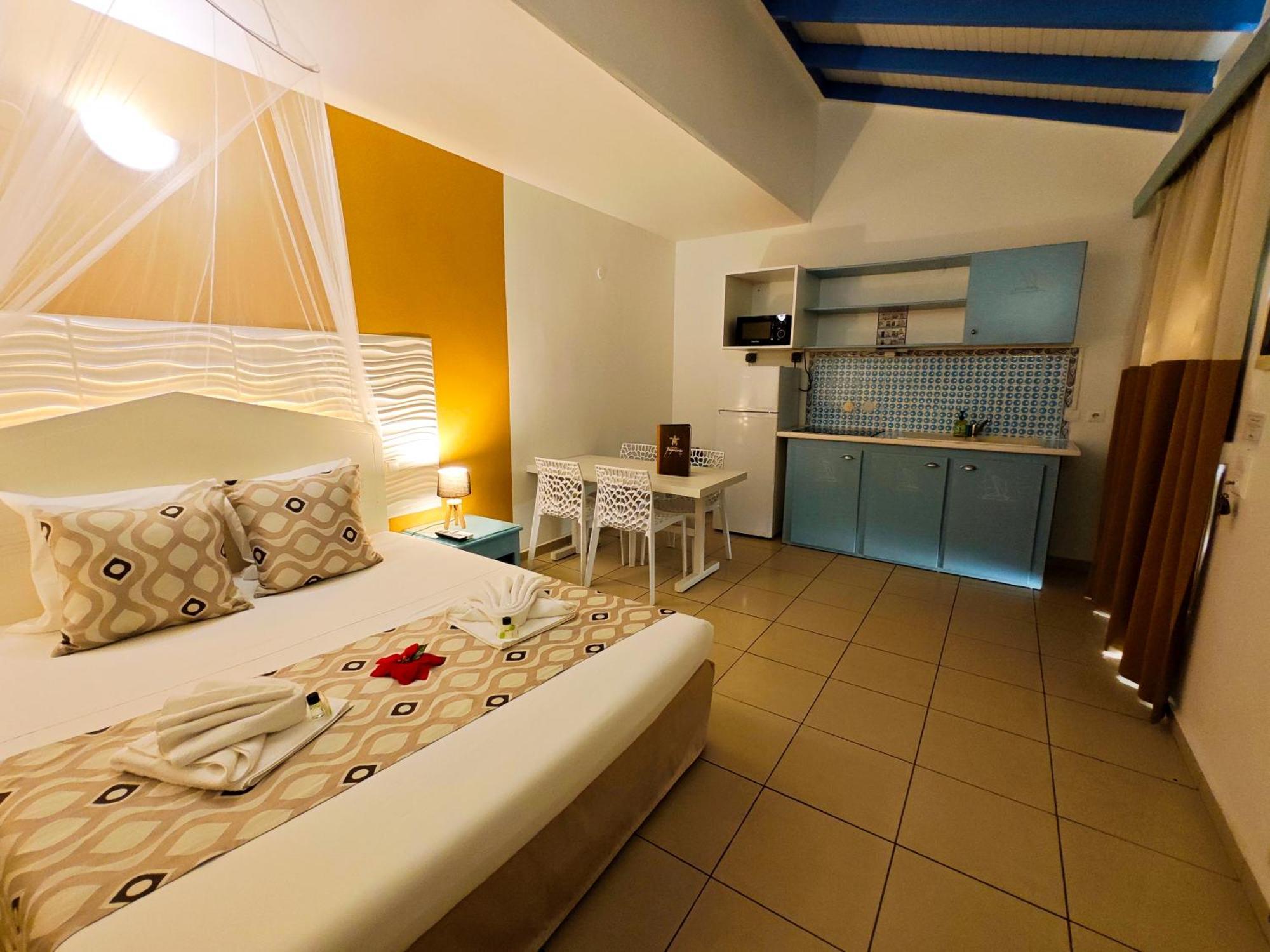 Studio,1714163039:JPEG