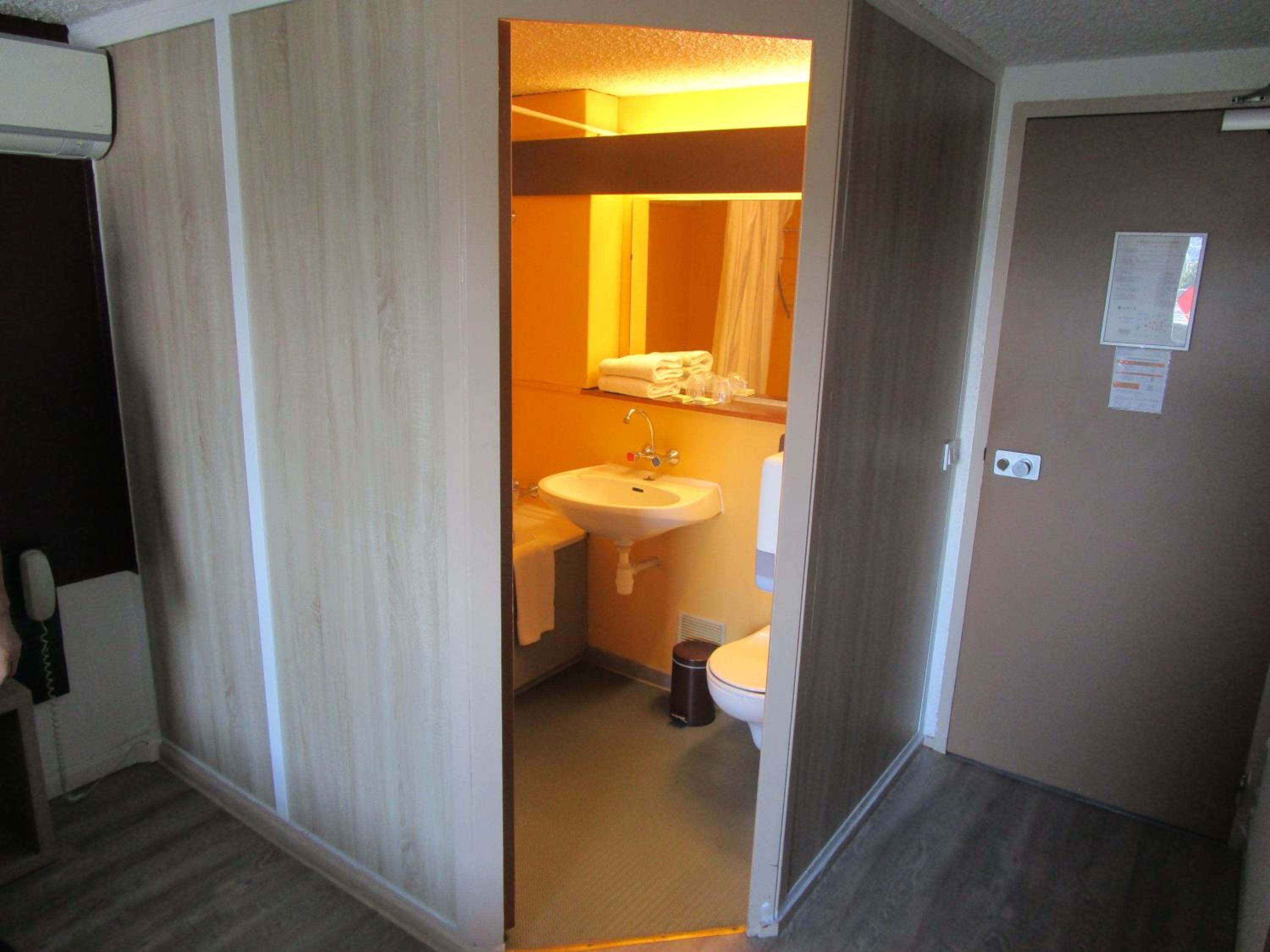 Economic Twin Room