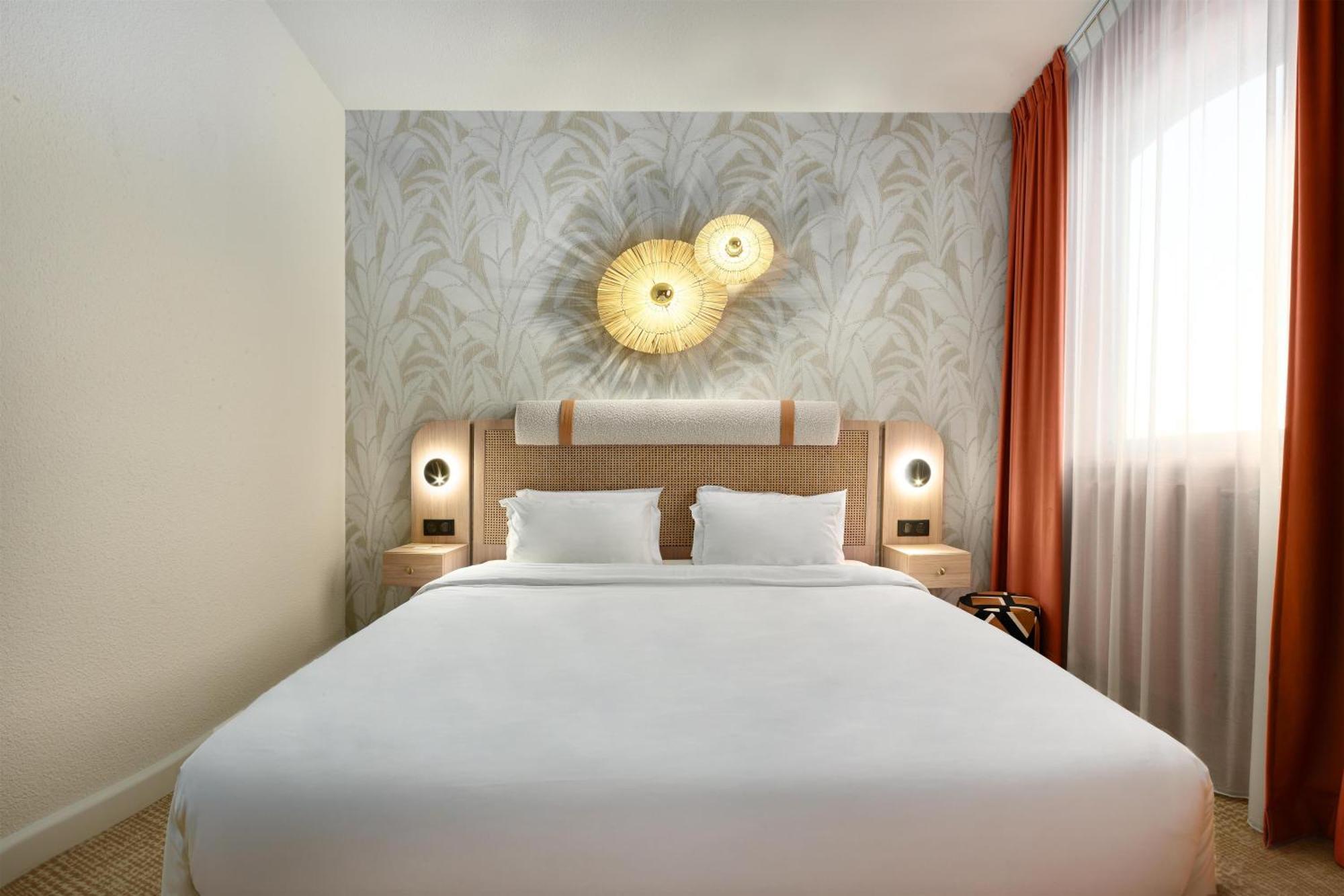 Standard Room,1716977915:JPEG