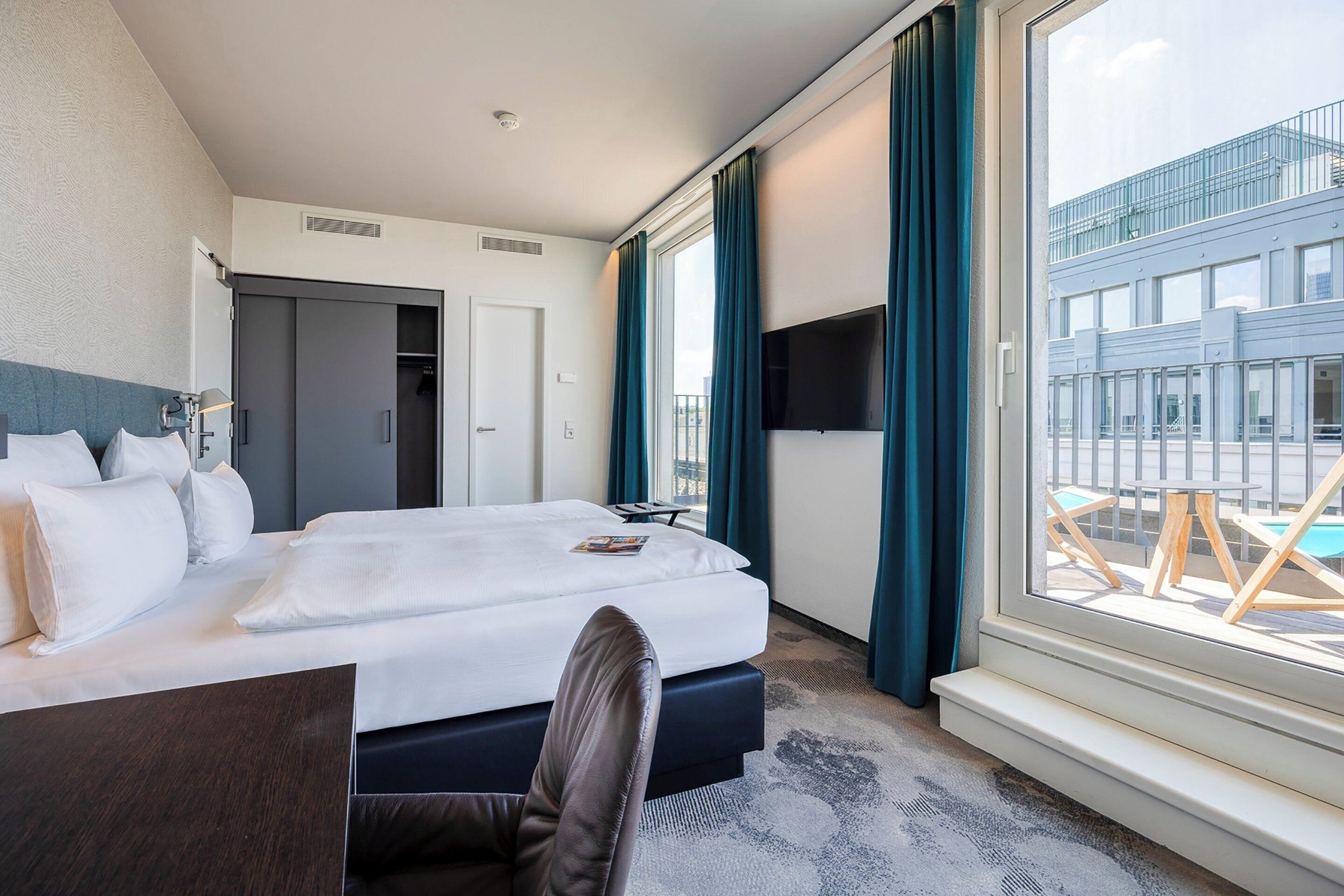 Standard Double Room Balcony,1718100426:JPEG
