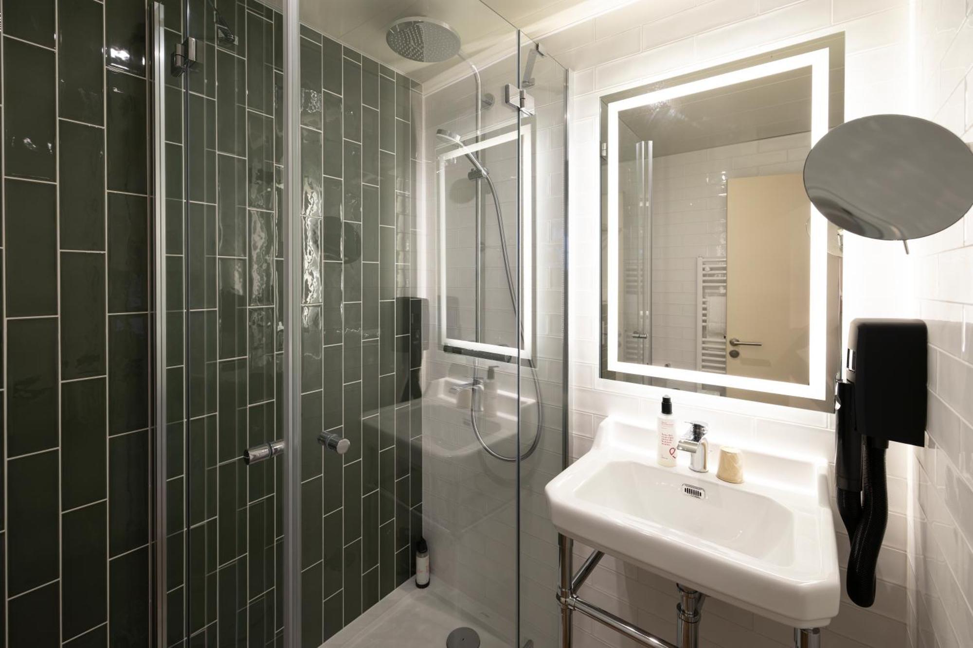 Chambre Quadruple Deluxe